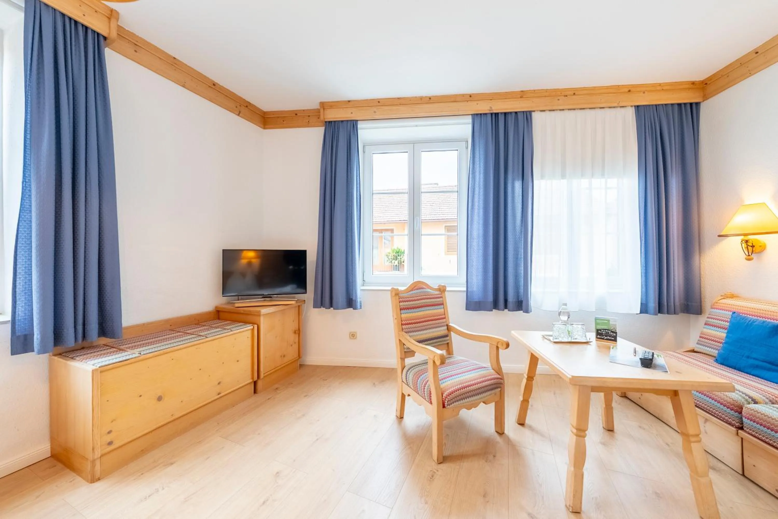 TV and multimedia, Bed in Hotel Krug