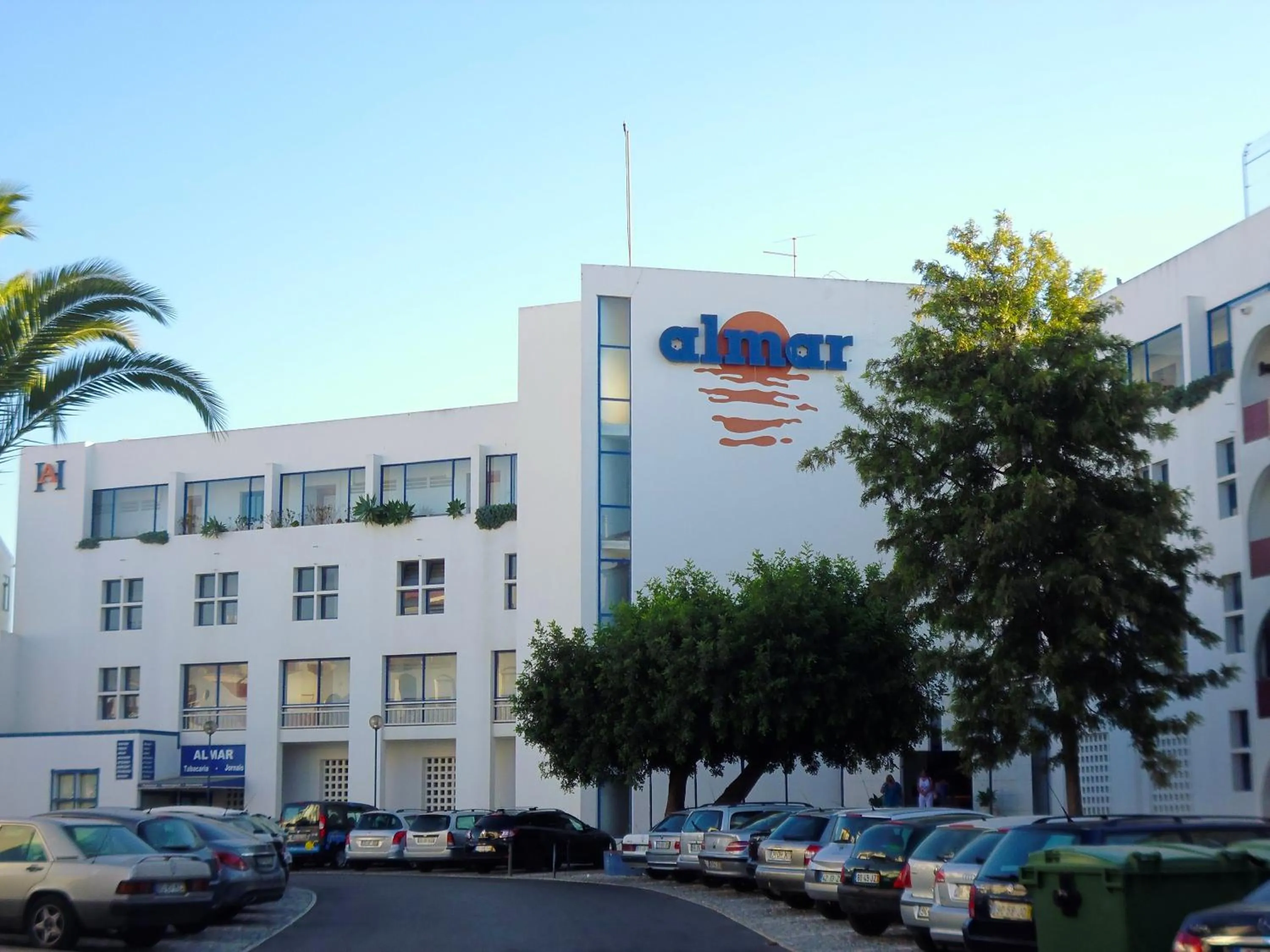 Property building in Almar Hotel Apartamento