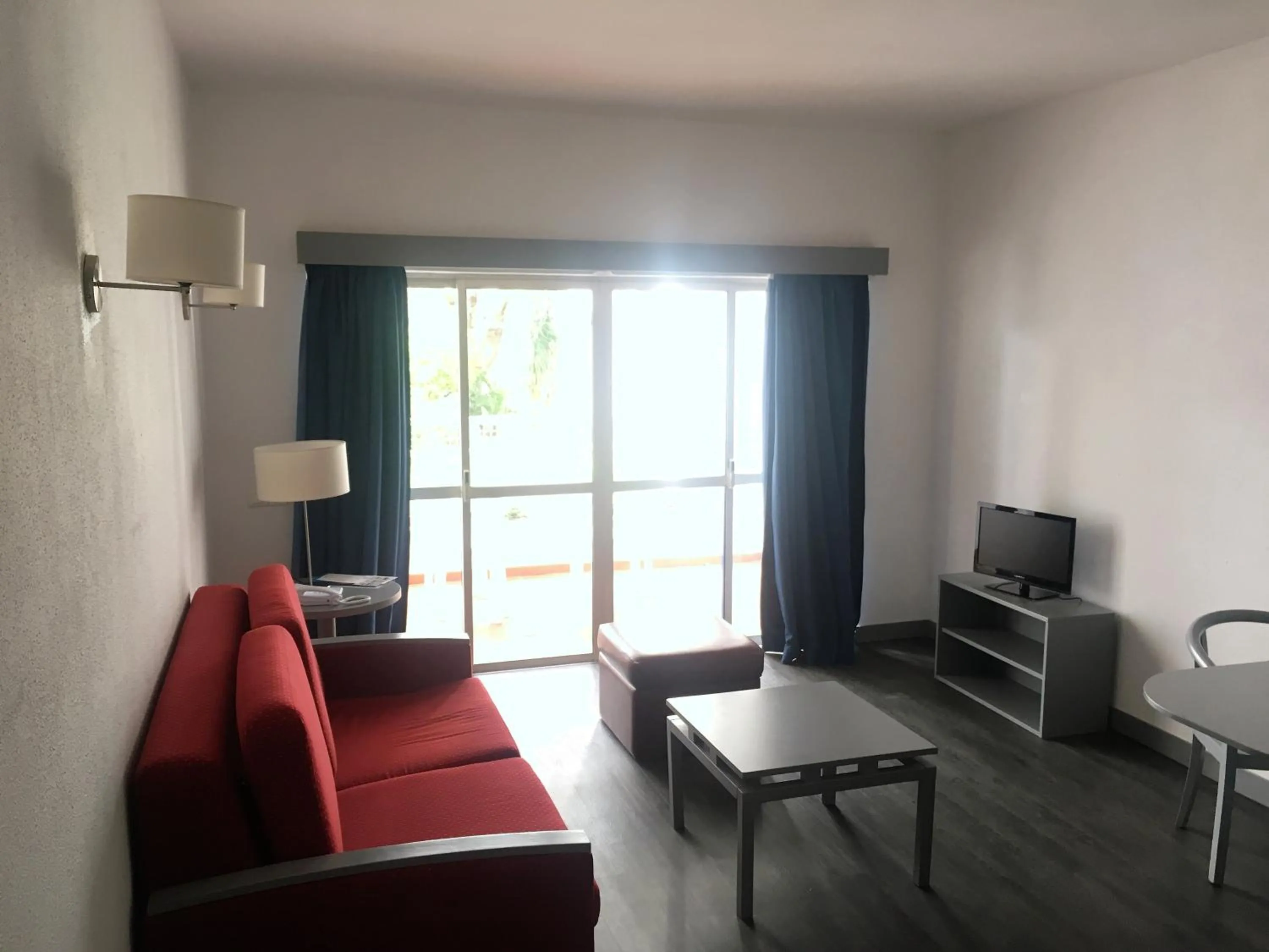 Living room in Almar Hotel Apartamento