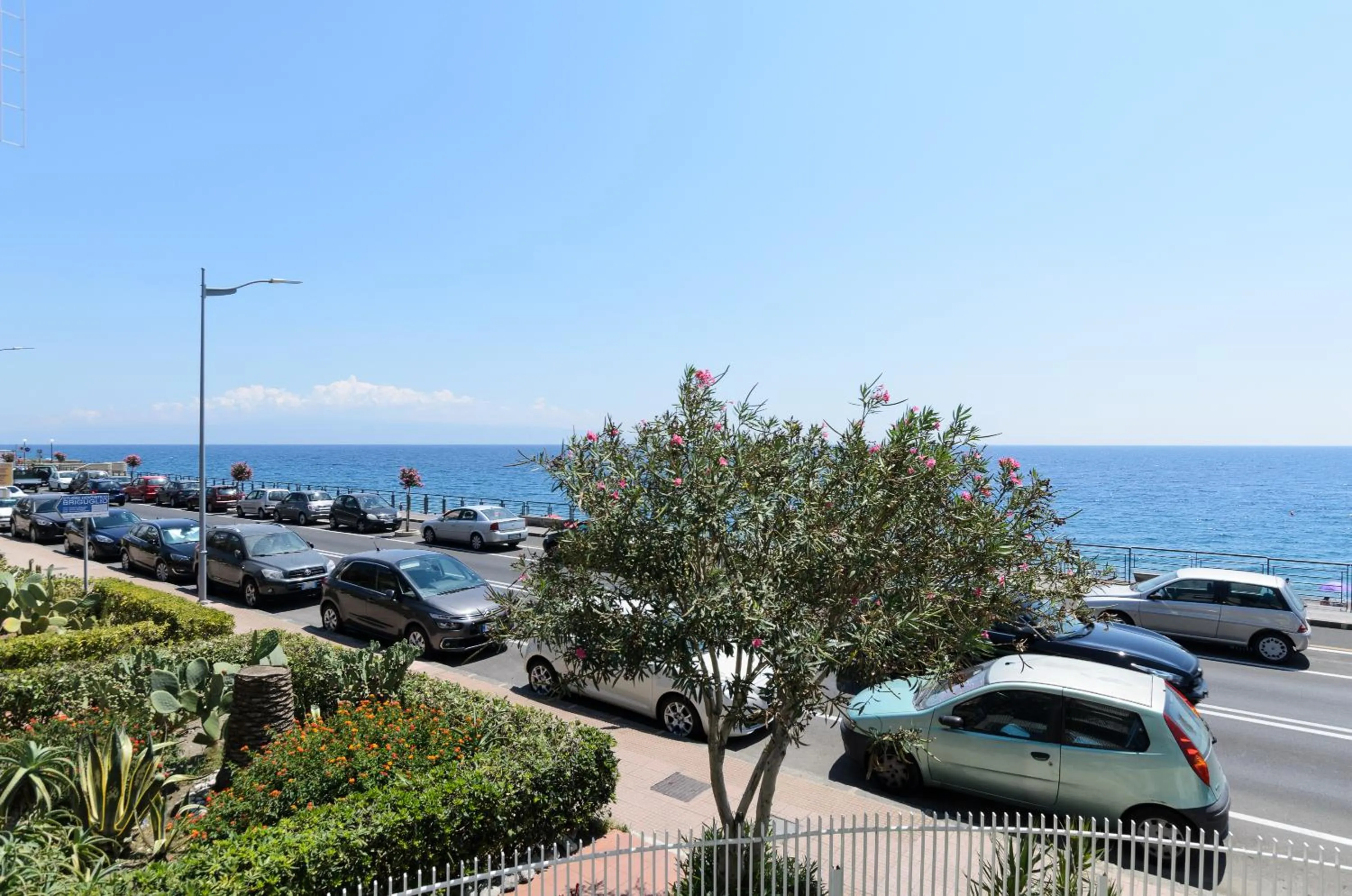 Sea view in Marina D'Agrò Residence