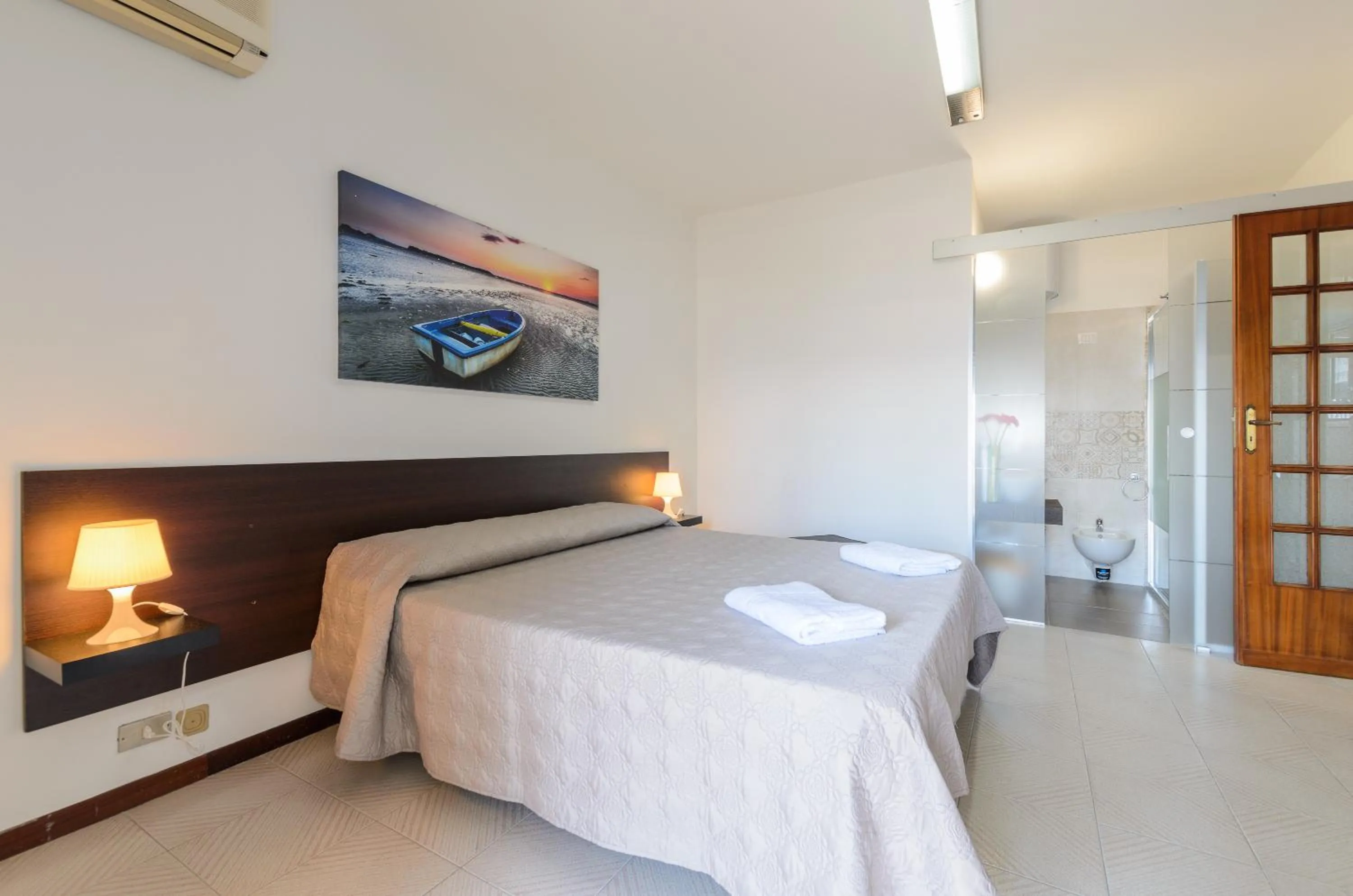 Bed in Marina D'Agrò Residence
