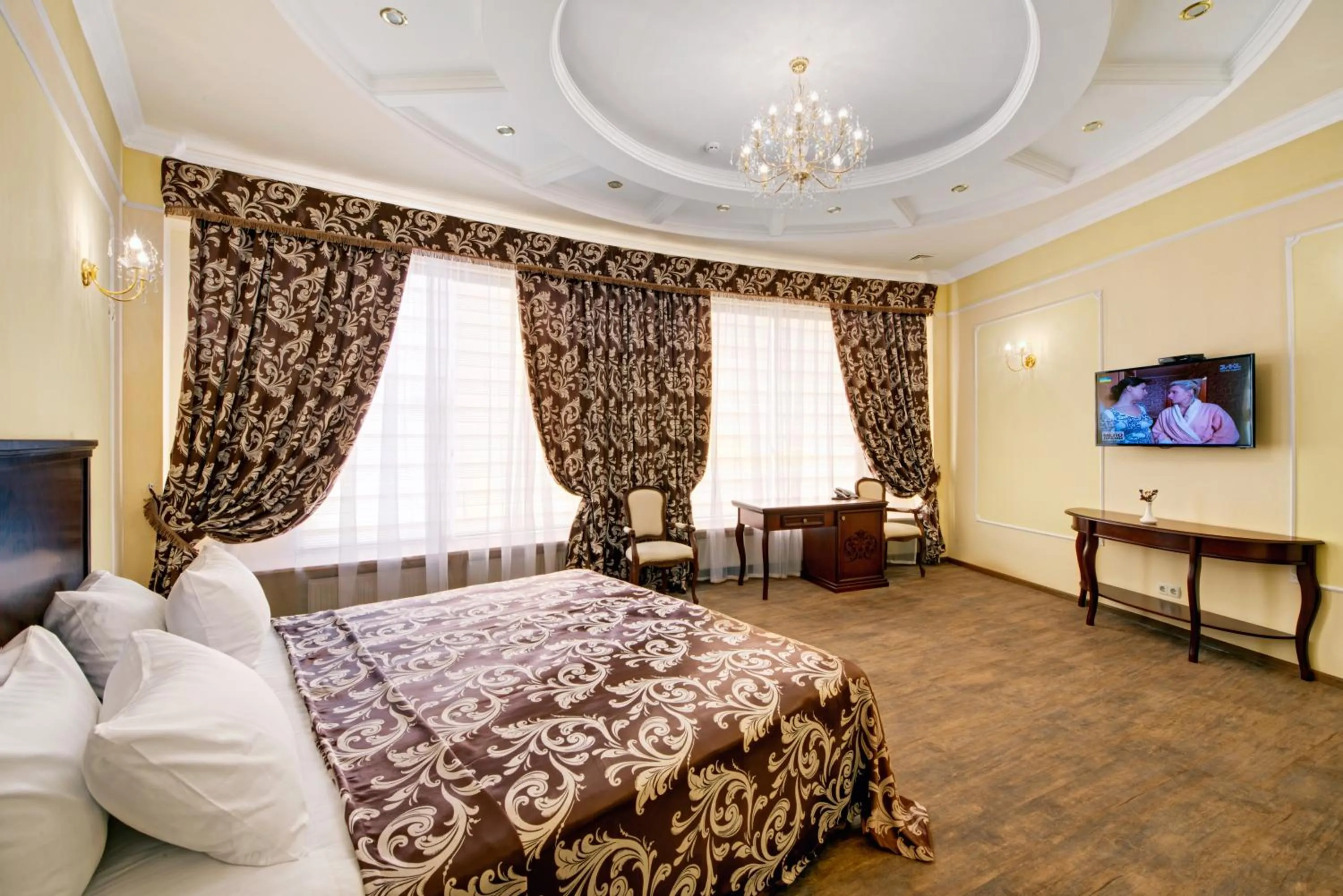 Photo of the whole room, Bed in Black Sea Hotel Kyiv