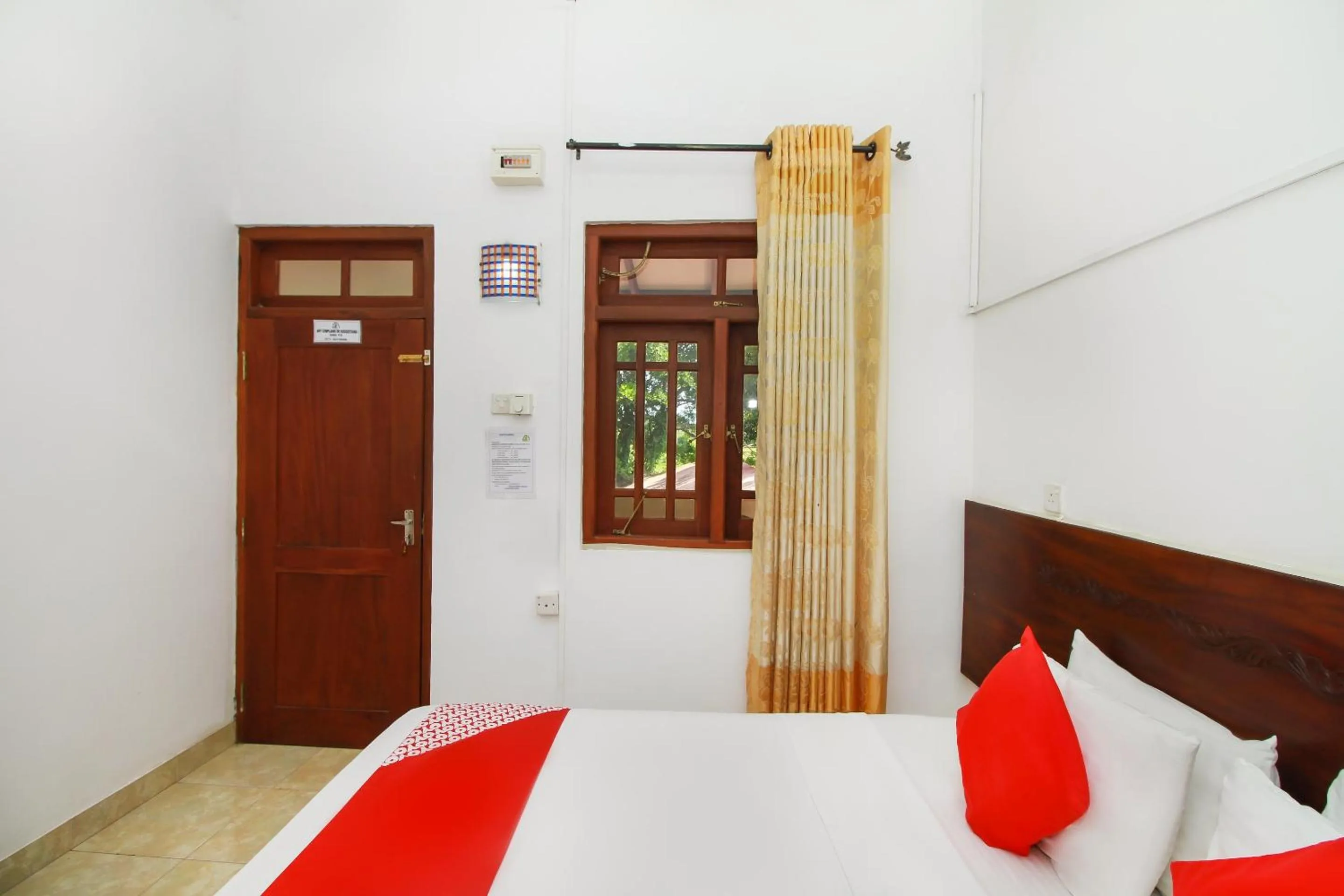 Bedroom, Bed in Airport Green View Resort