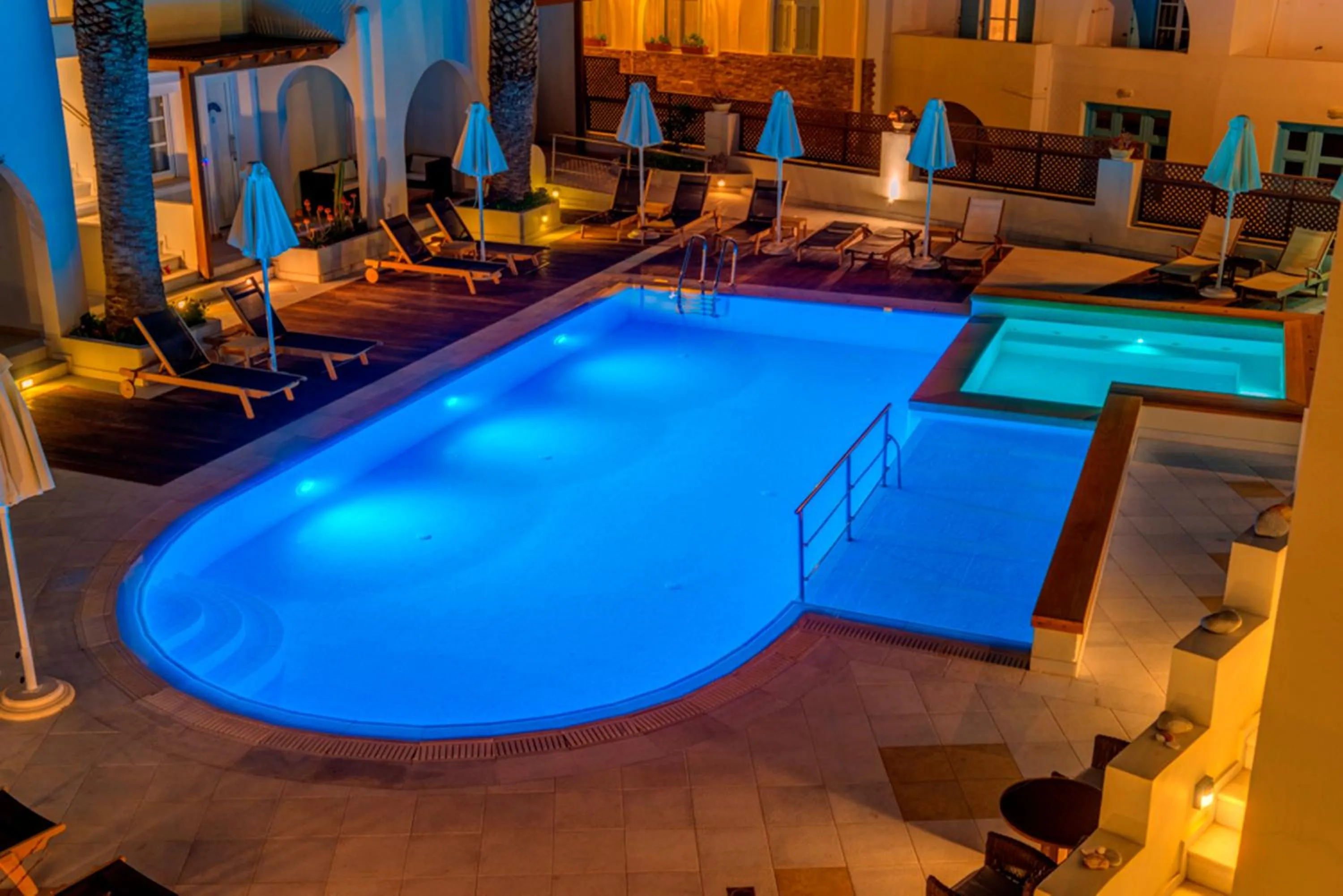 Swimming pool in Nissaki Beach Hotel