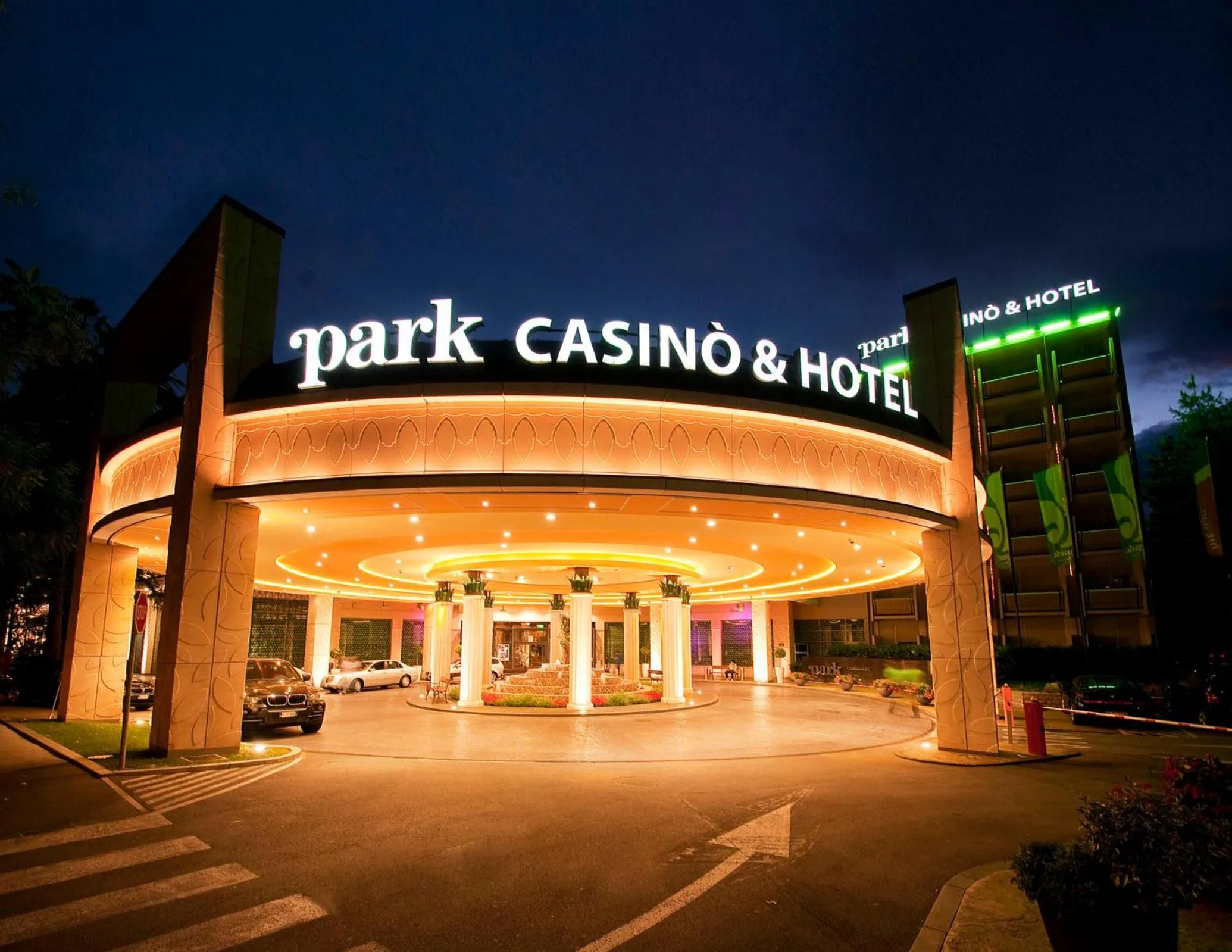 Facade/entrance in Park, Hotel & Entertainment