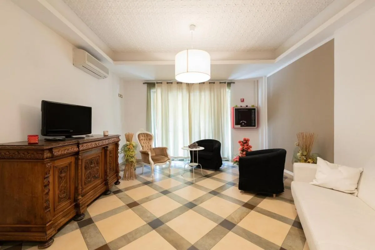 Lobby or reception, Bed in Hotel Bruna