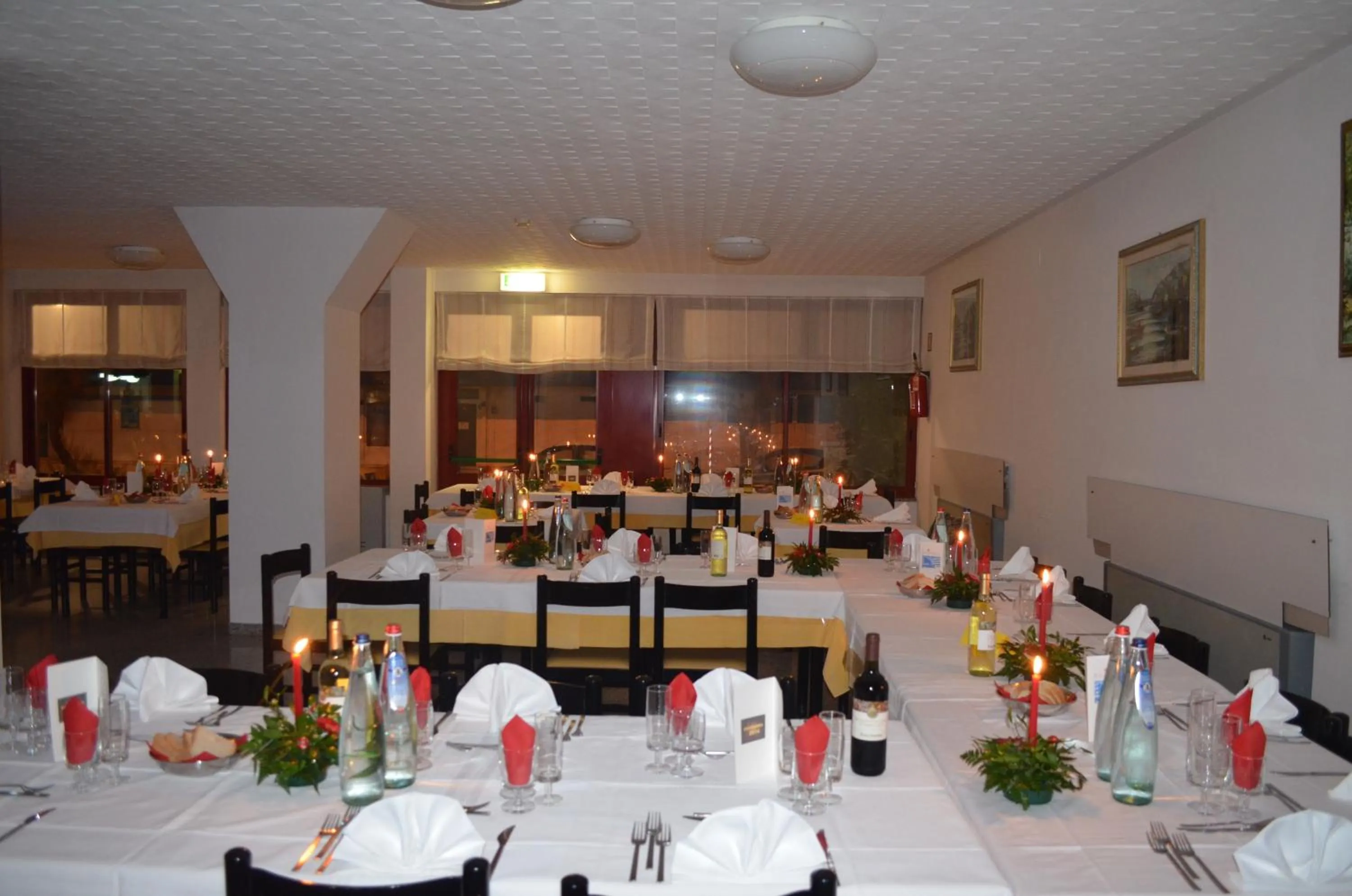 Restaurant/places to eat in Hotel Palmarosa