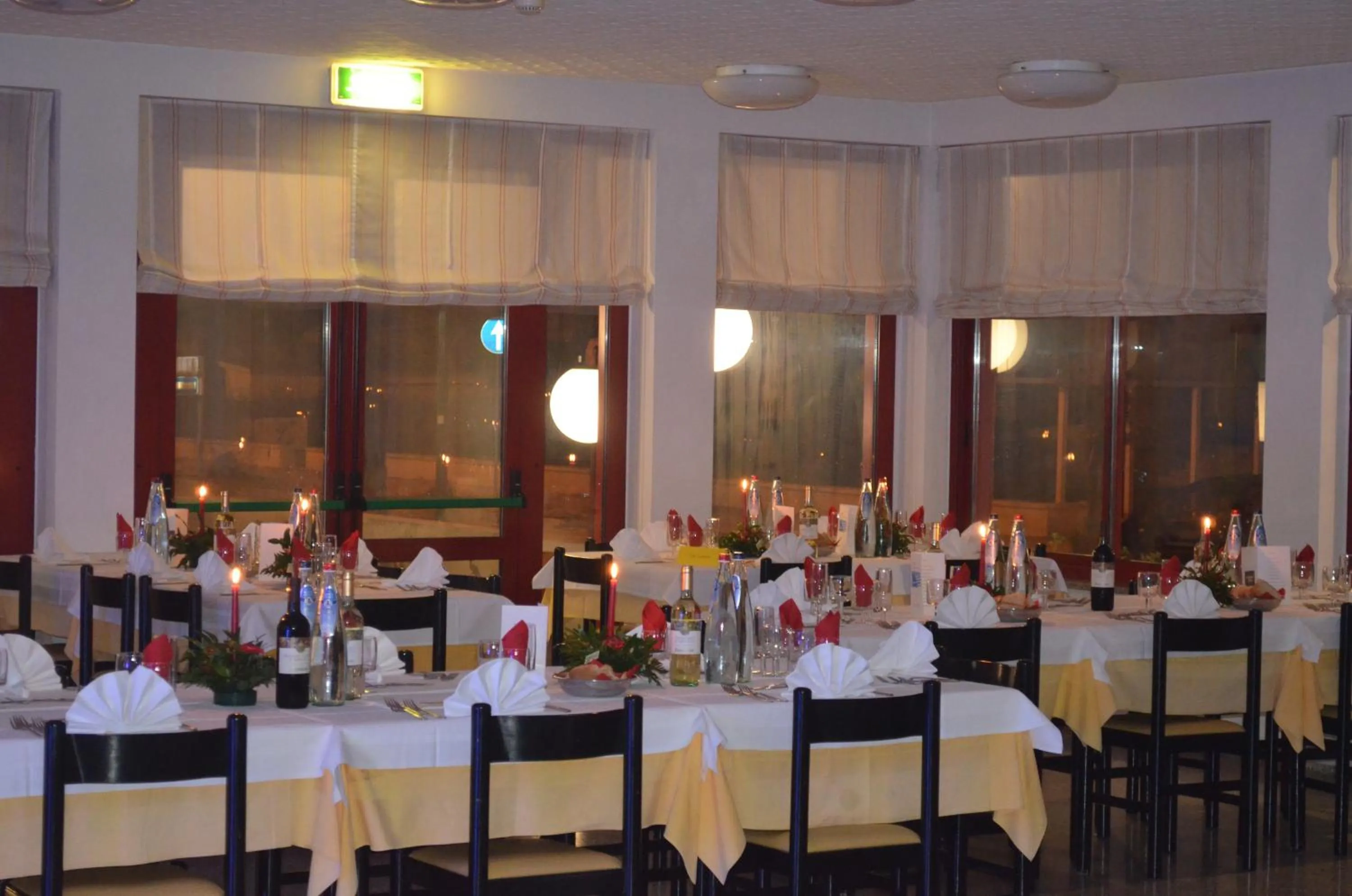 Restaurant/places to eat in Hotel Palmarosa