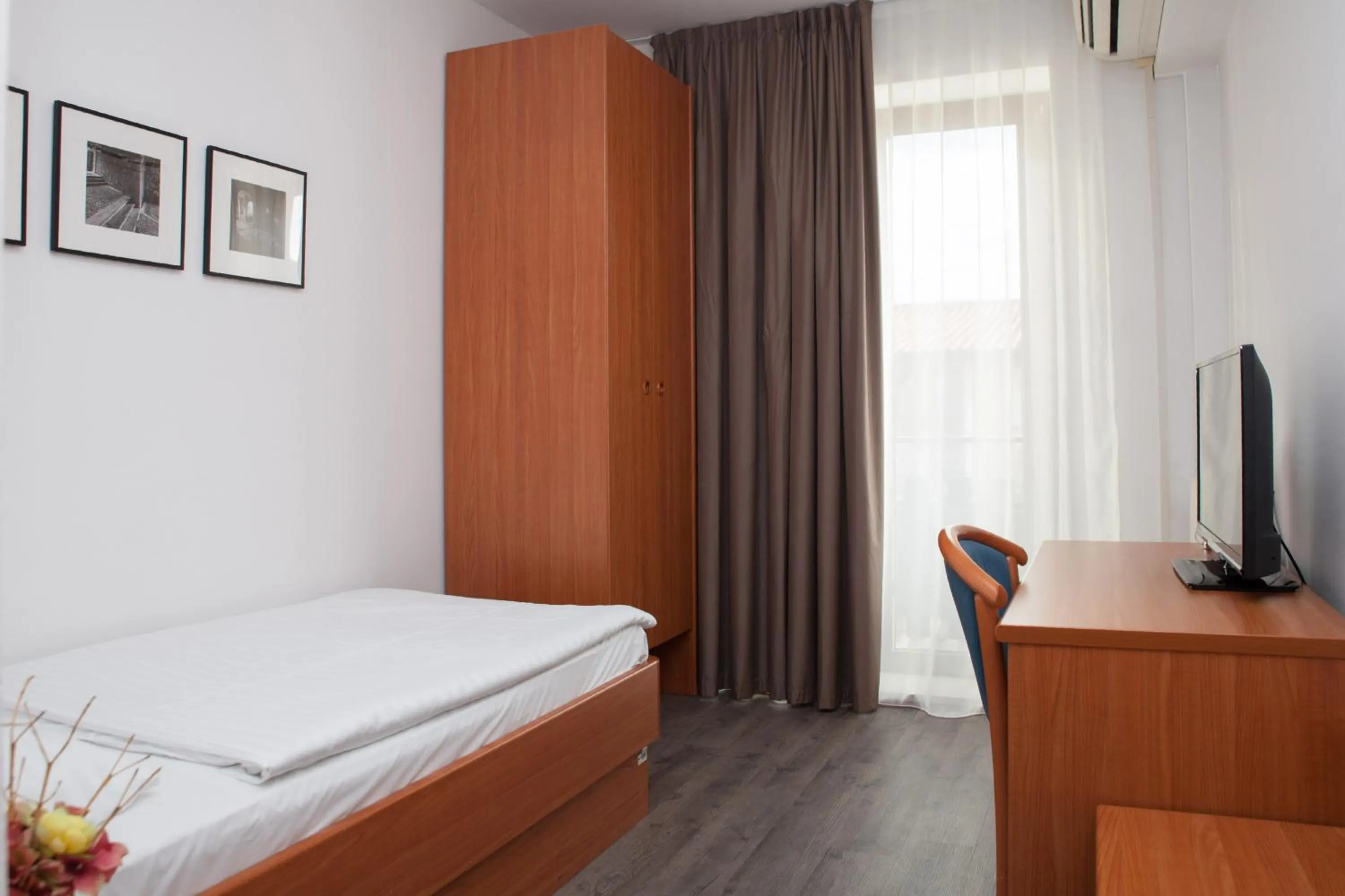 Bed in Sabotin, Hotel & Restaurant