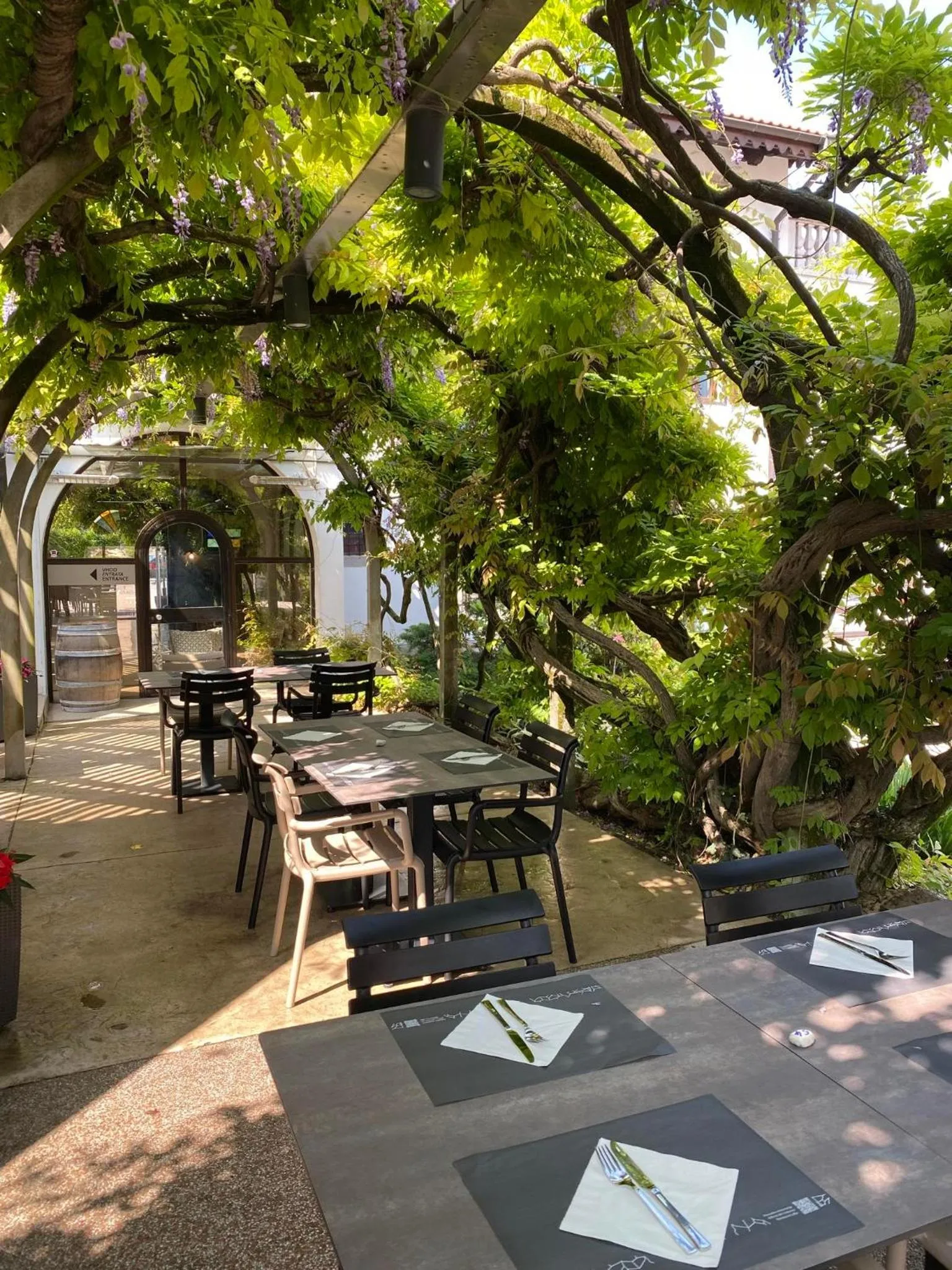 Restaurant/places to eat in Sabotin, Hotel & Restaurant