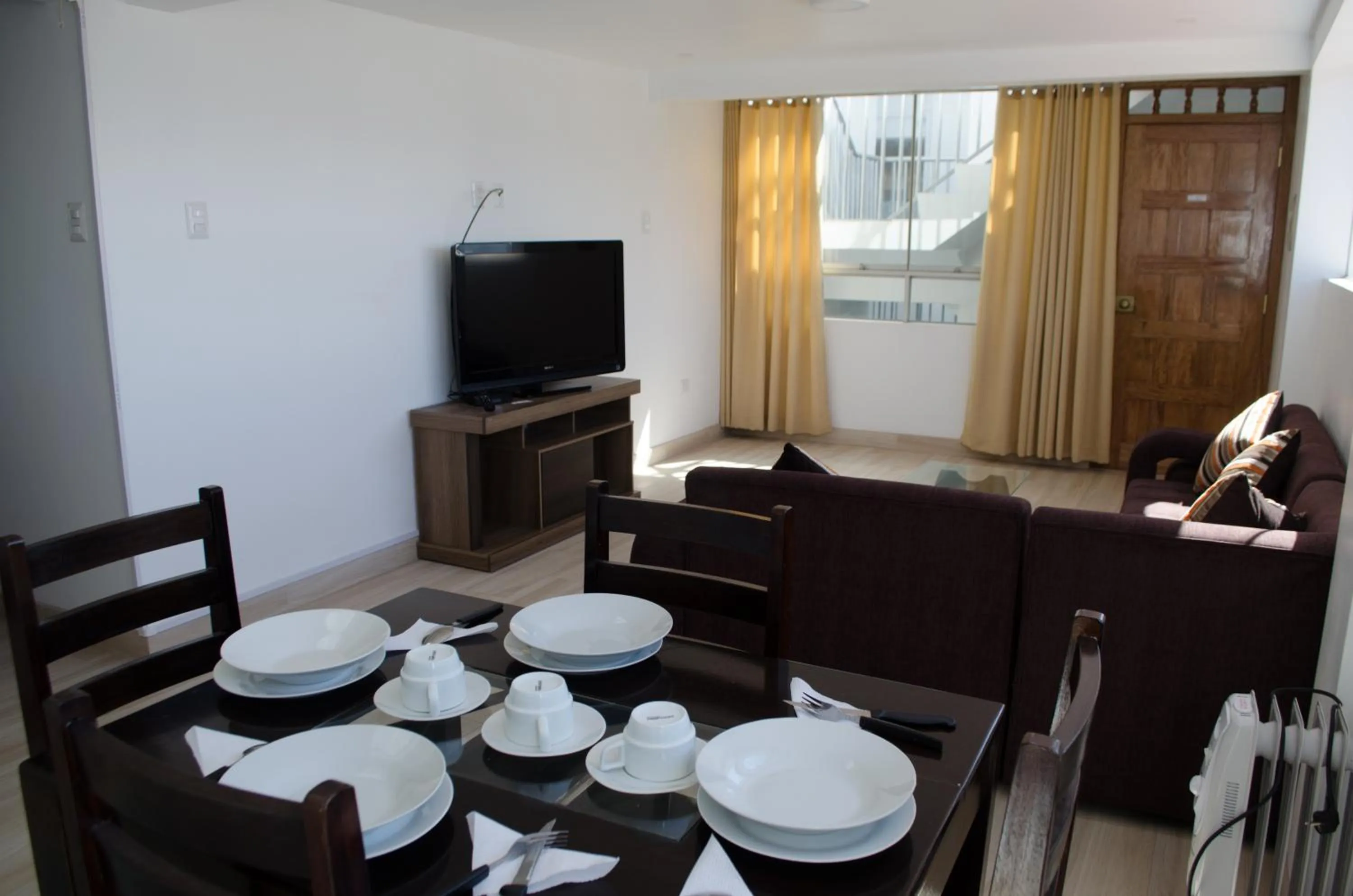 Dining area in Mayte Apartment