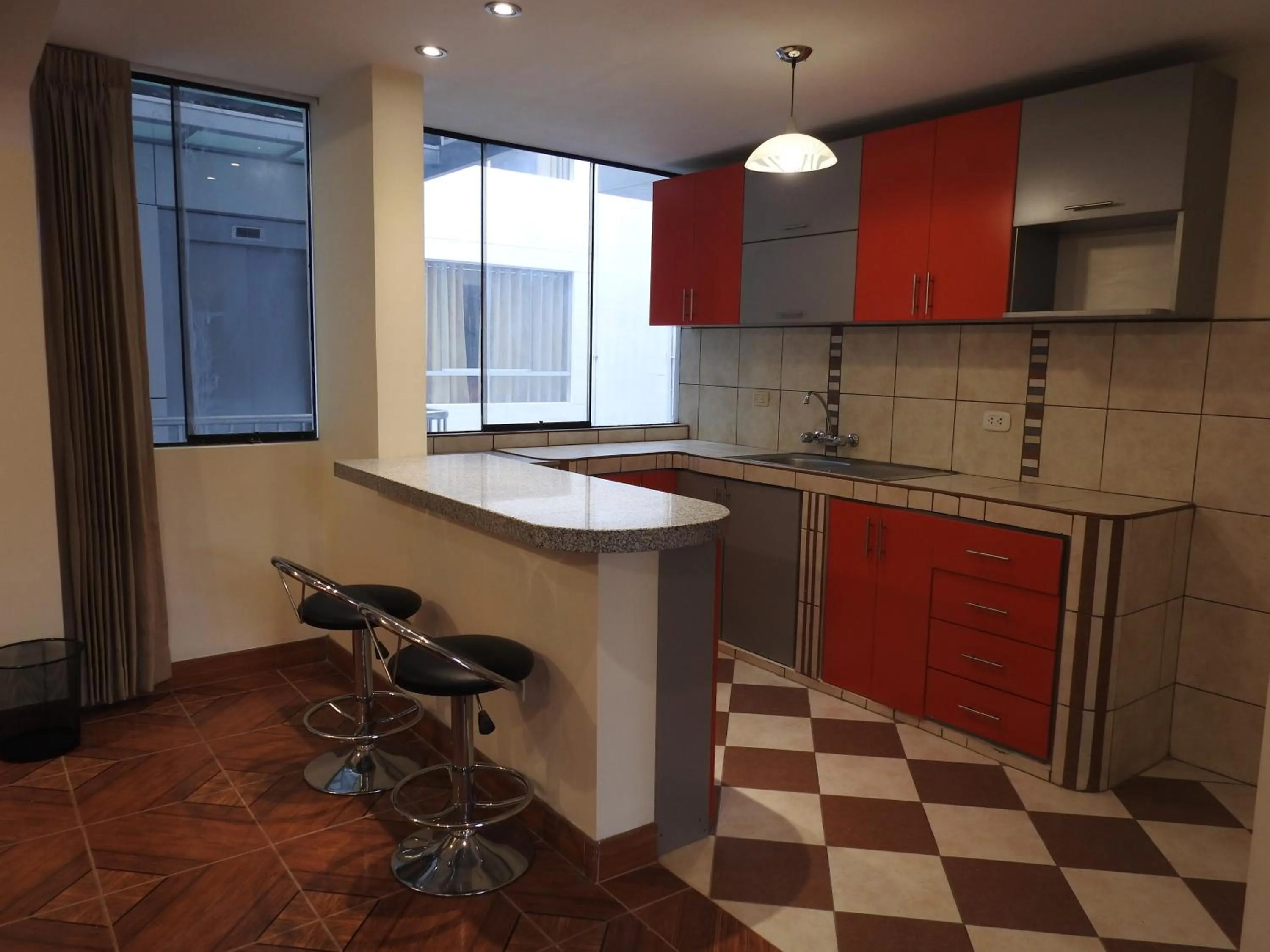 Area and facilities in Mayte Apartment