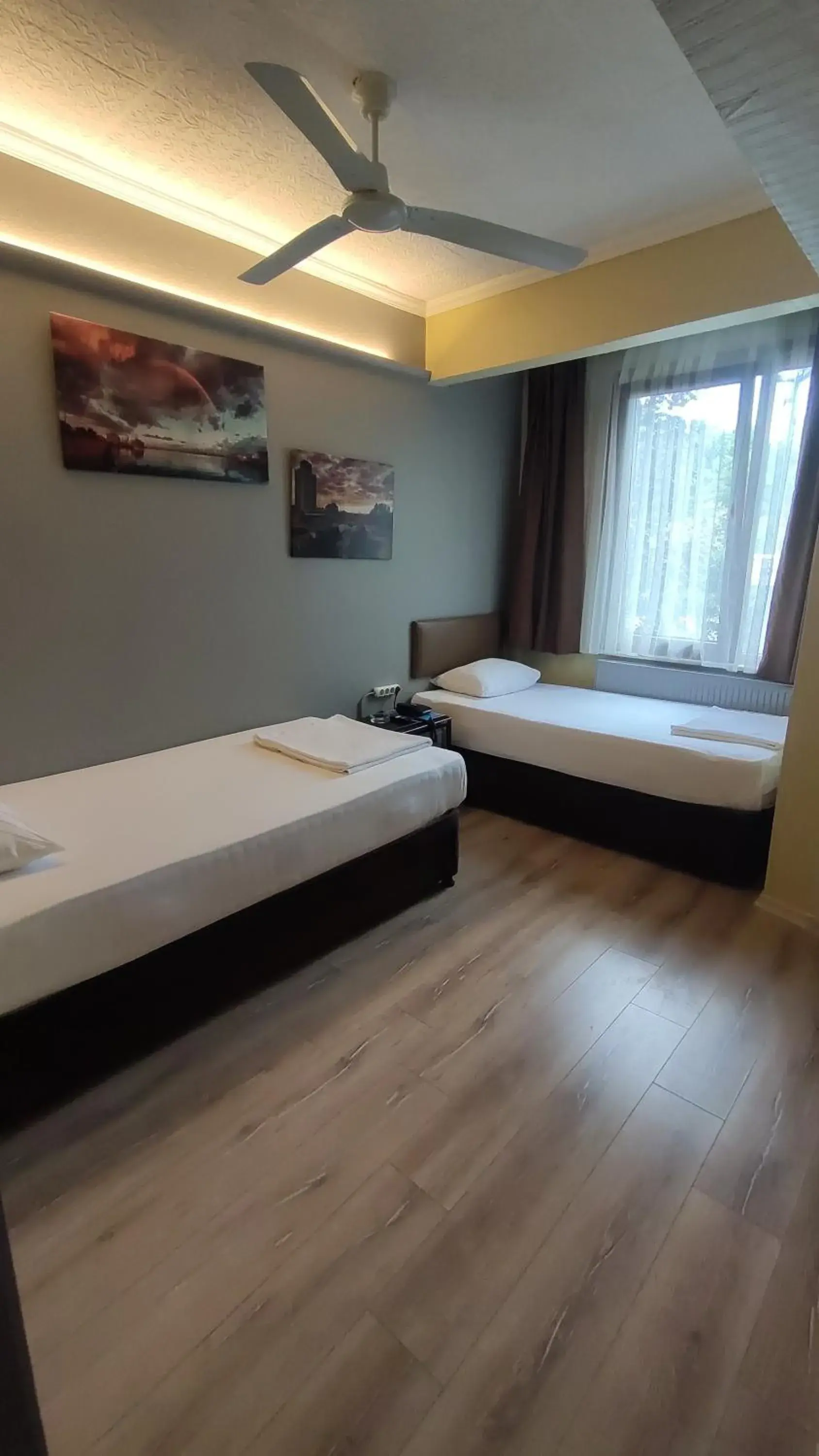 Deluxe Twin Room in Hotel Torun Istanbul Old City Deluxe Twin Room in Hotel Torun Istanbul Old City