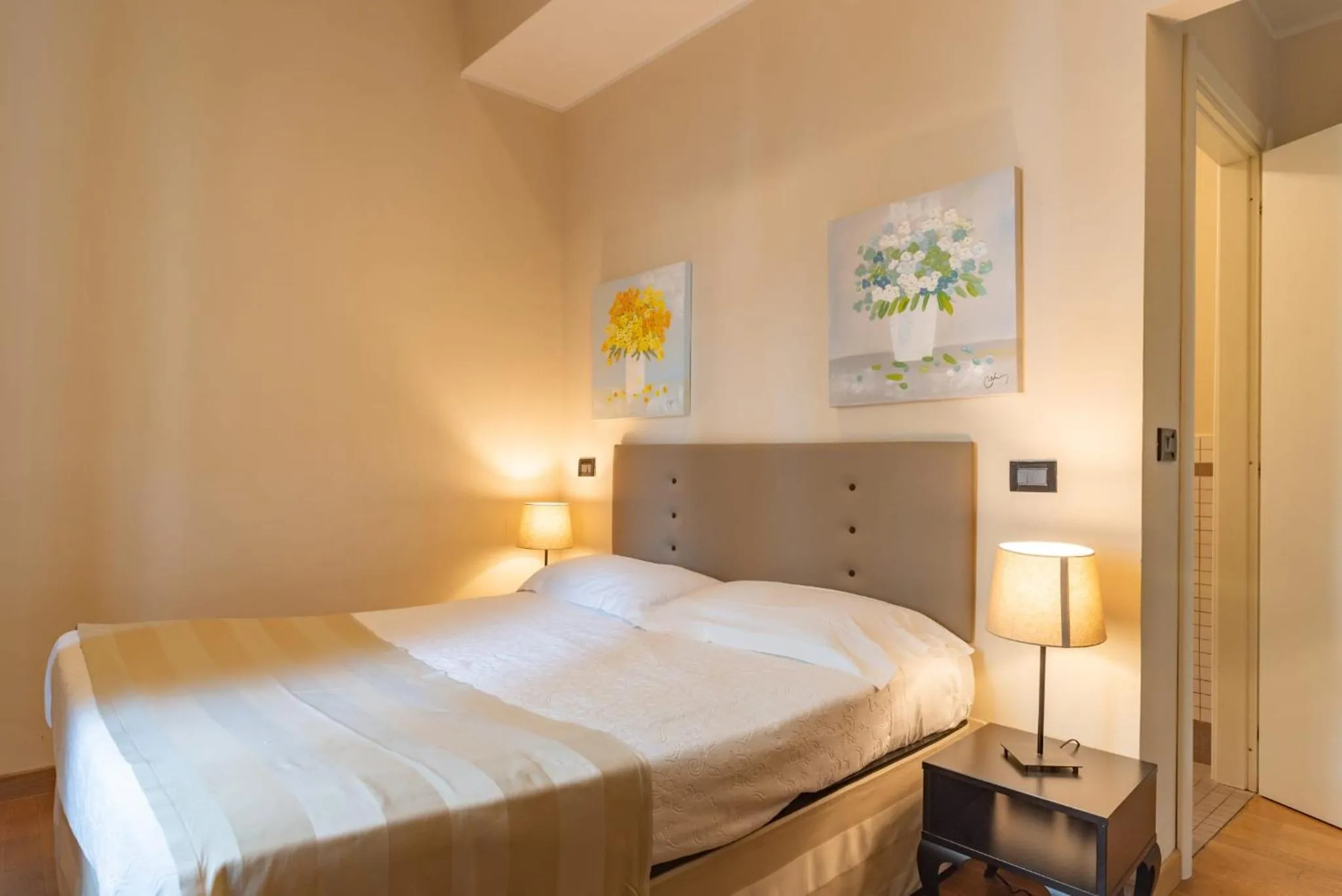 Bedroom, Bed in Hotel De La Plage