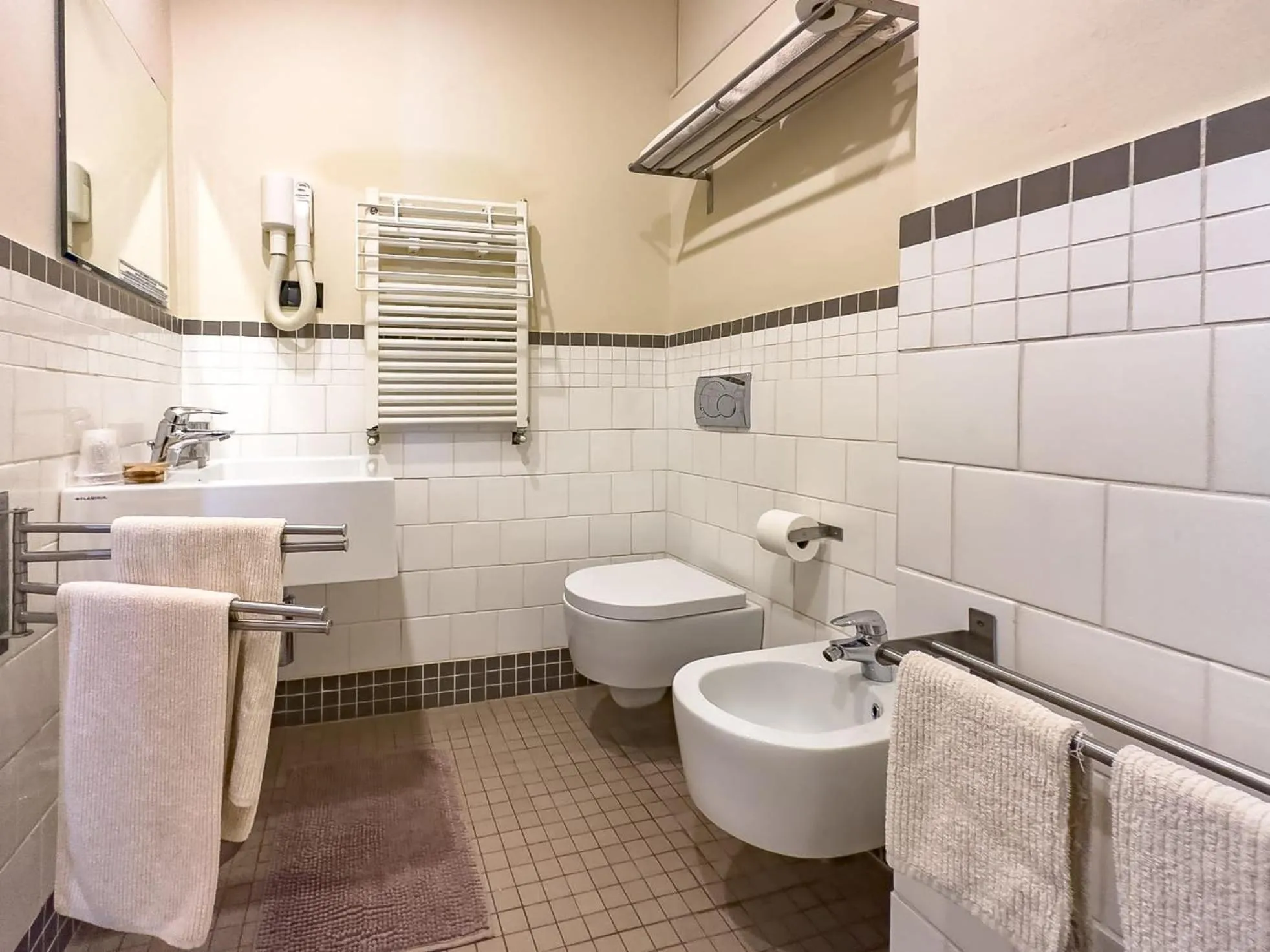Bathroom in Hotel De La Plage