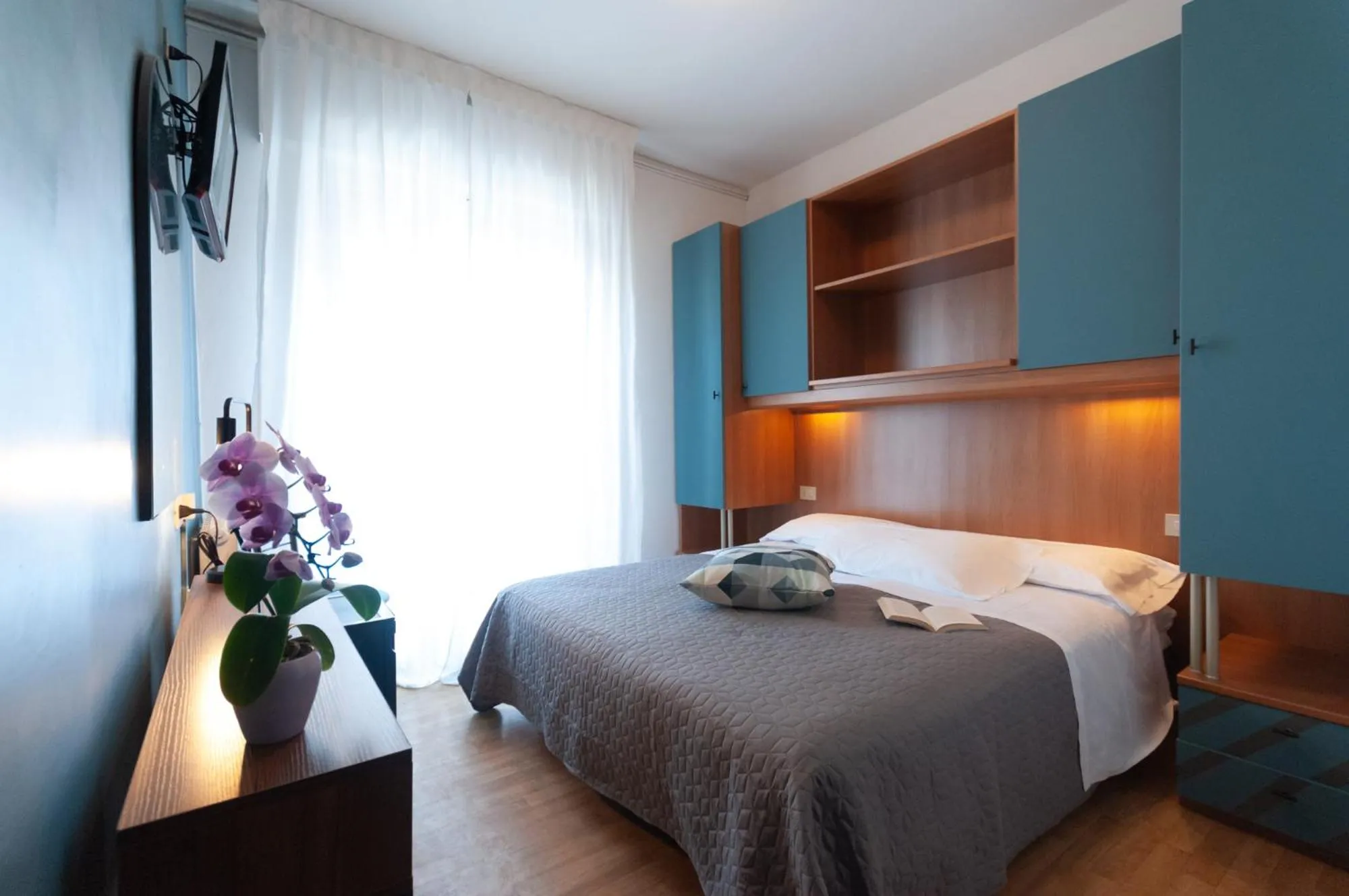 Bed in Hotel Crystal