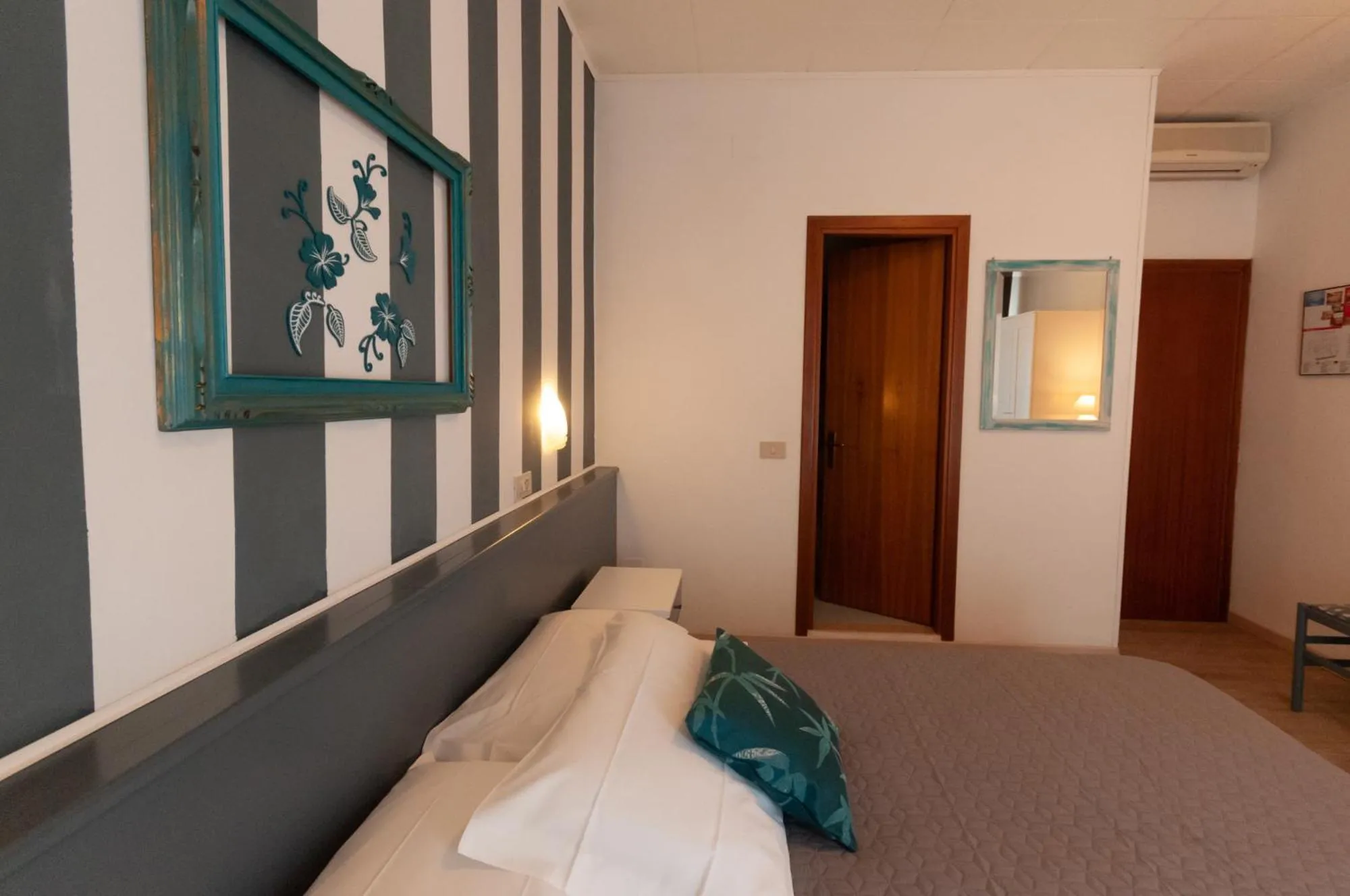 Decorative detail, Bed in Hotel Crystal