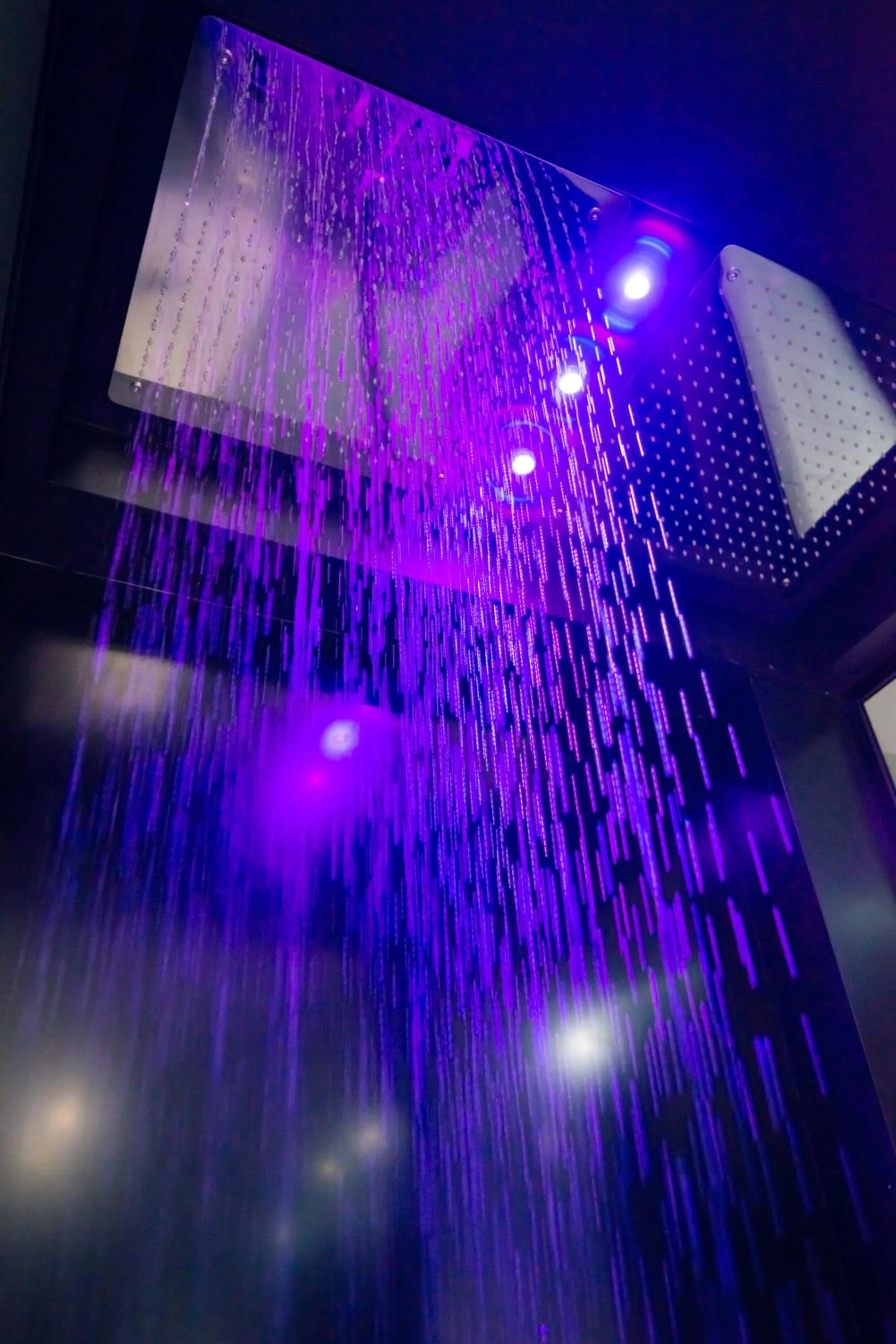 Shower in SOZO Hotel