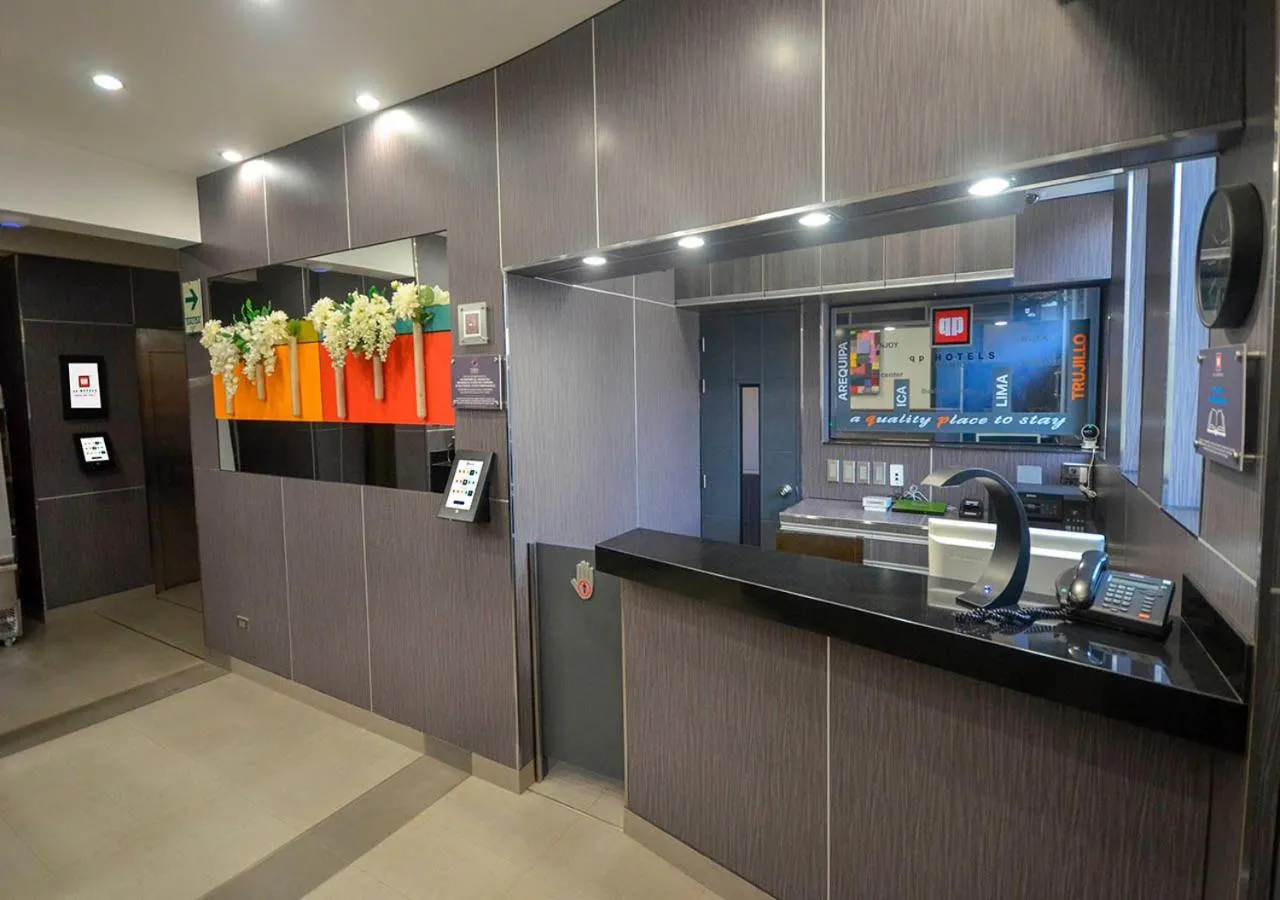 Facade/entrance in qp Hotels Trujillo