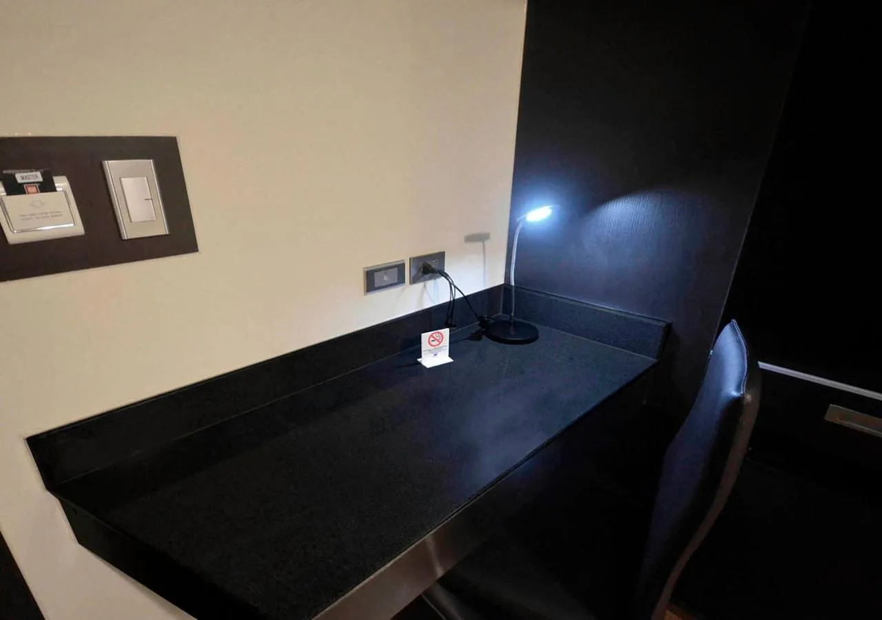 Photo of the whole room in qp Hotels Trujillo