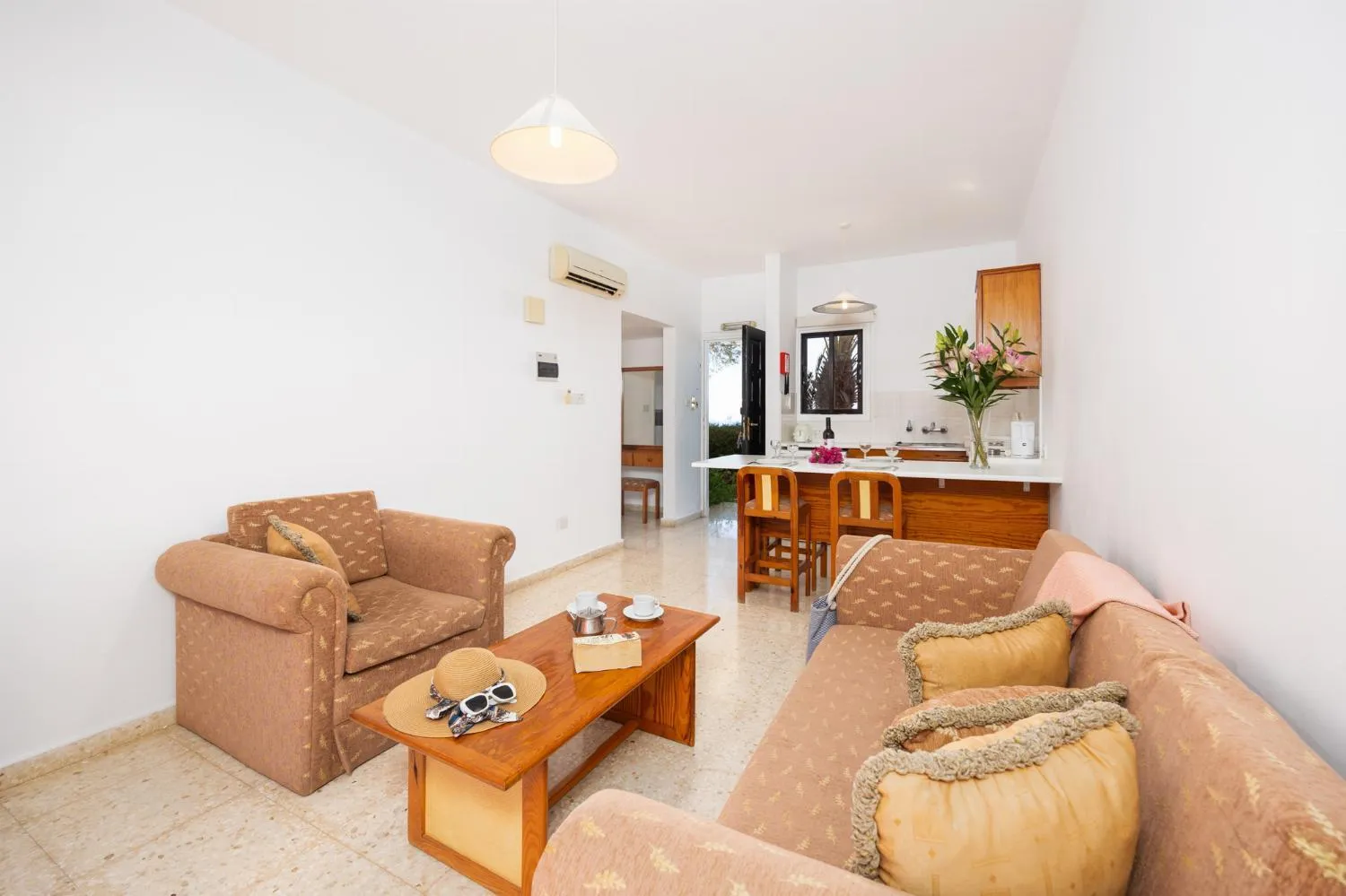 TV and multimedia in Tavros Hotel Apartments