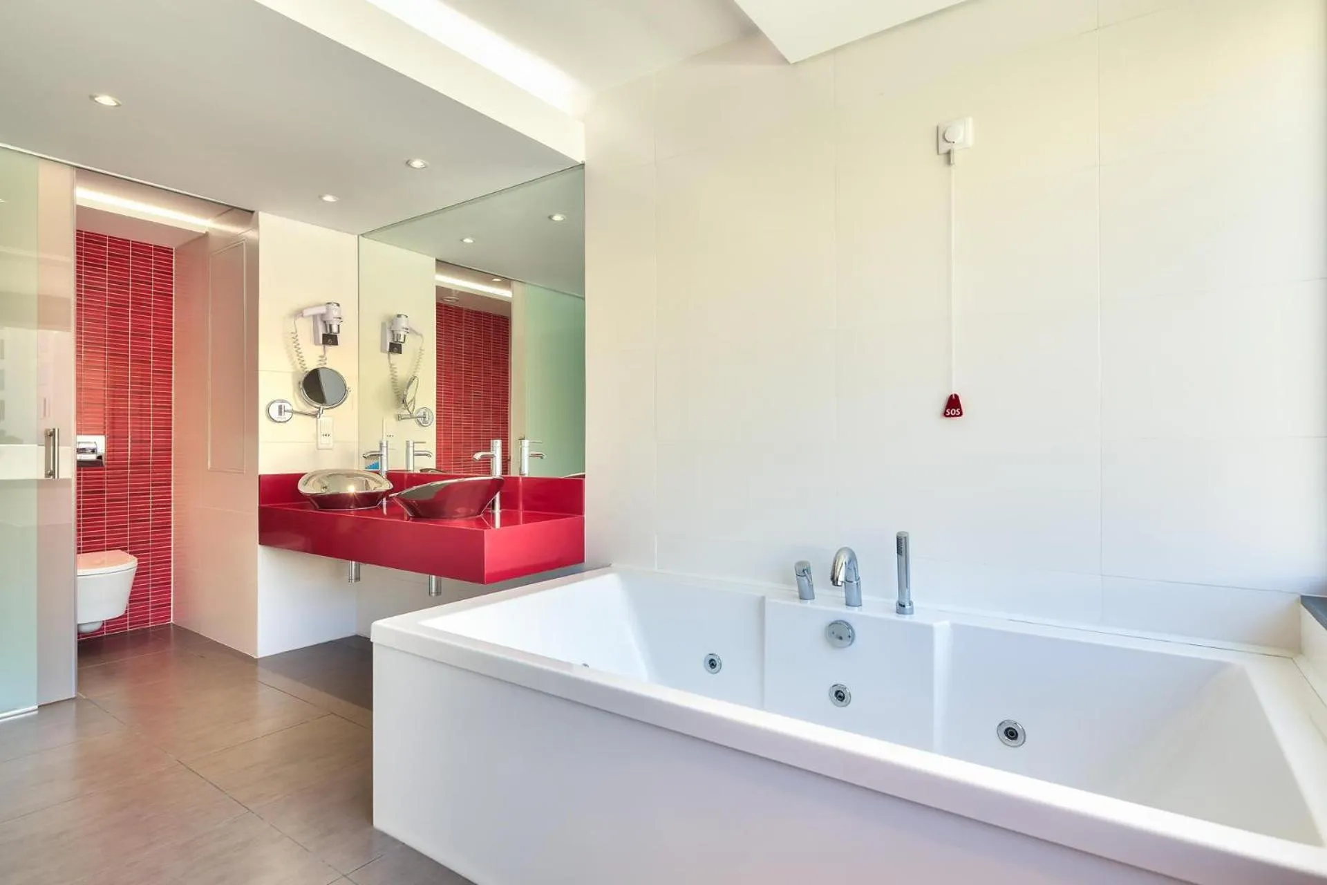 Bathroom in The Views Monumental