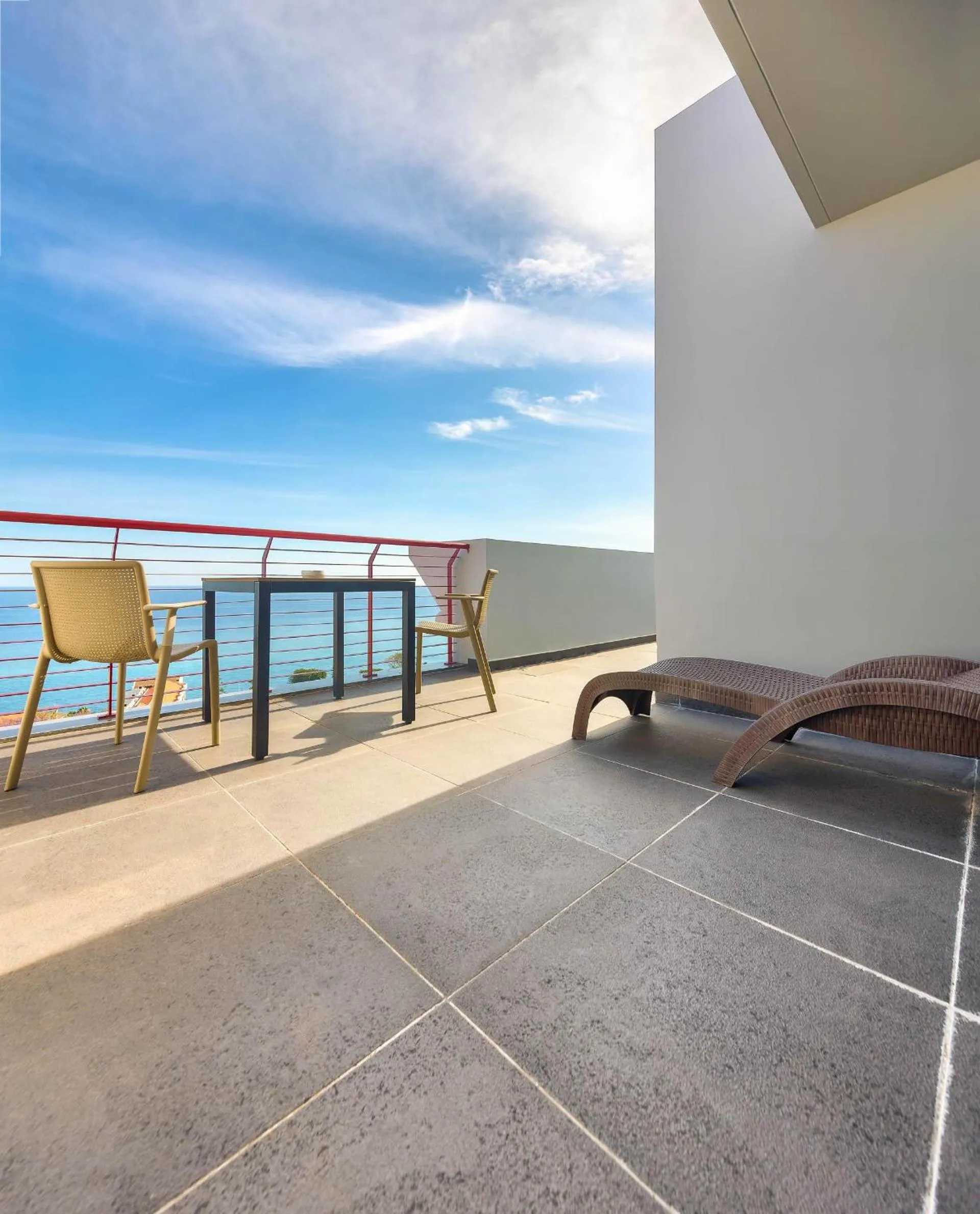 Photo of the whole room in The Views Monumental