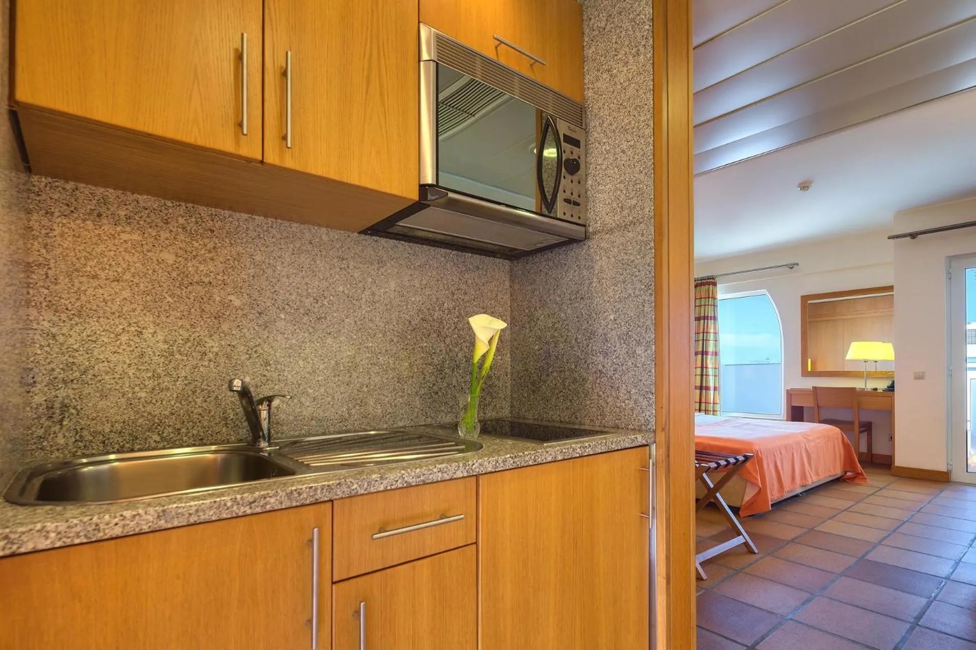 Photo of the whole room in The Views Monumental