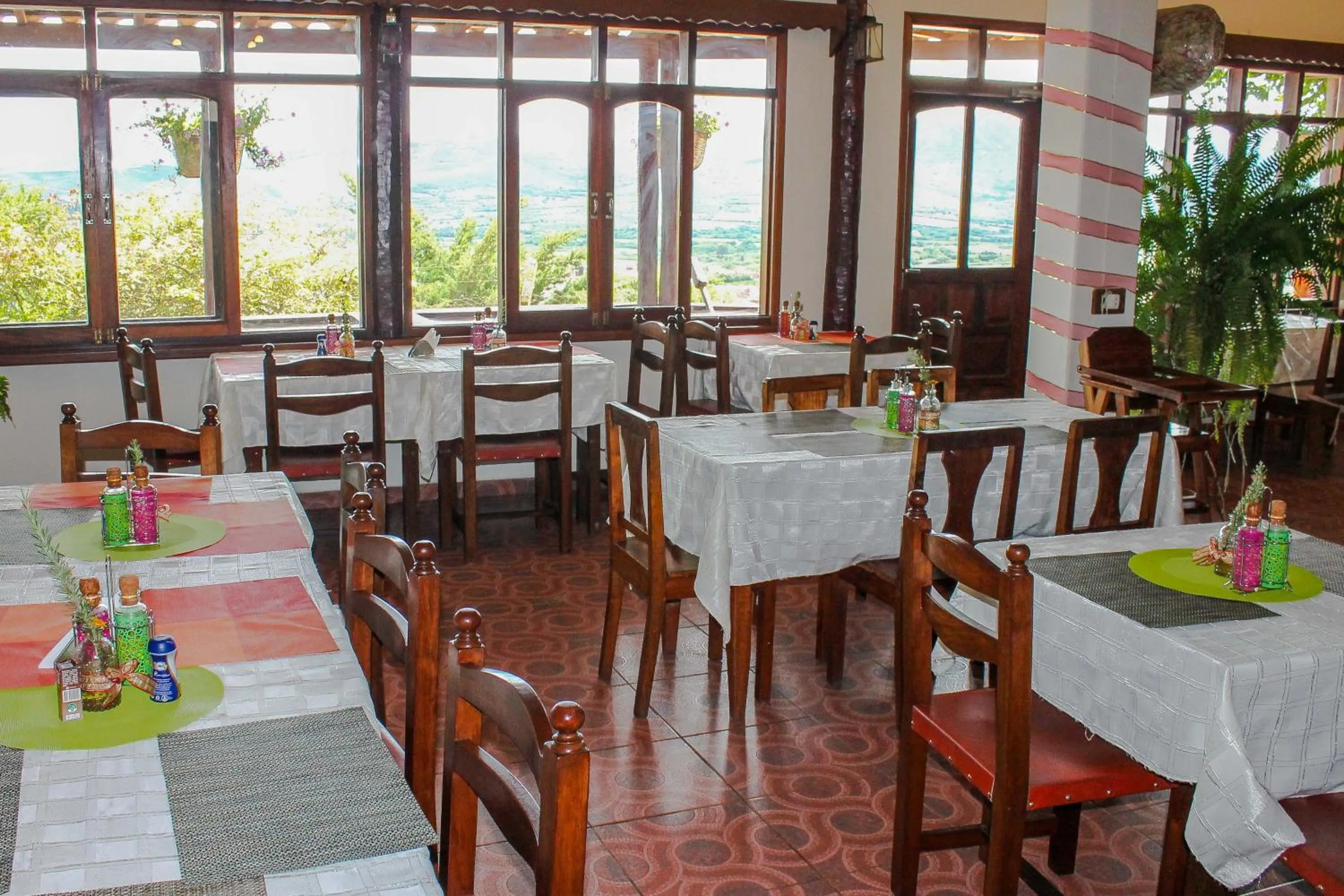 Restaurant/places to eat in Cabaña El Mirador Vallegrande