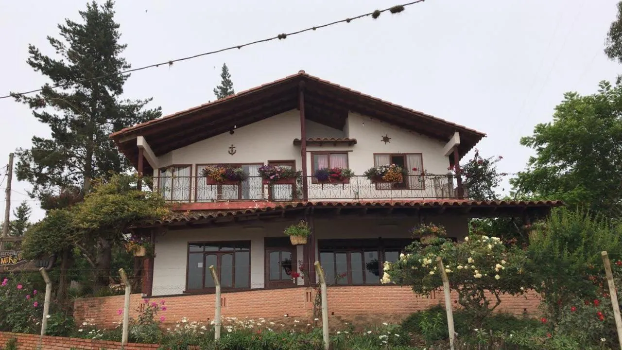 Facade/entrance in Cabaña El Mirador Vallegrande