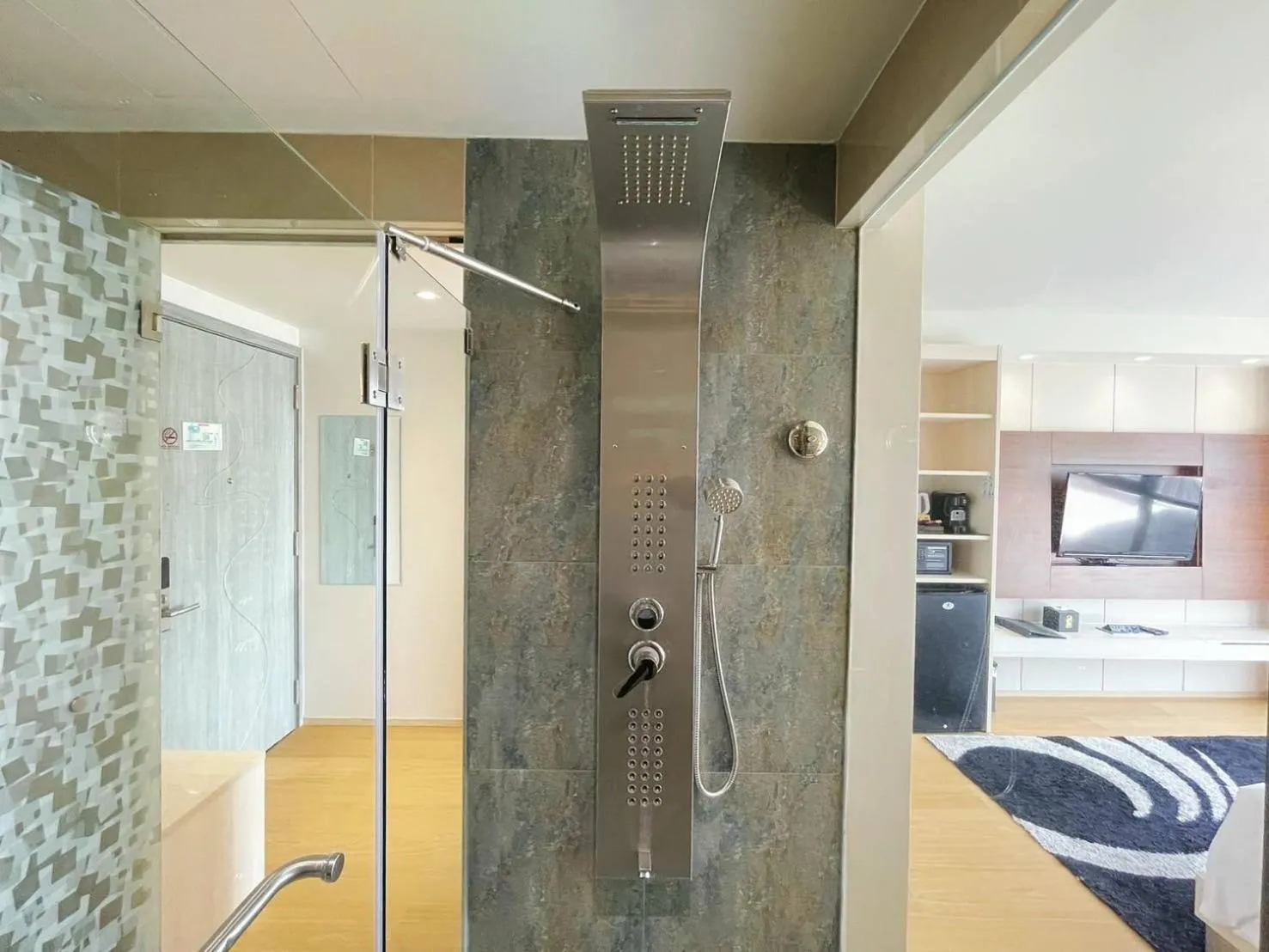 Bathroom in Zenseana Resort & Spa - Patong, Phuket