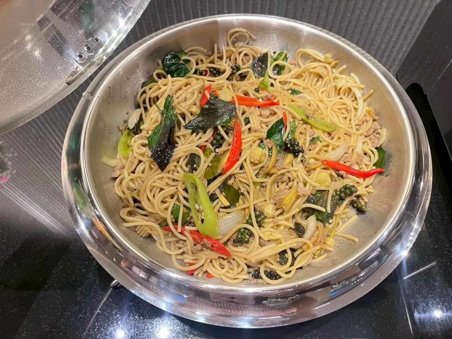 Restaurant/places to eat in The Room Boutique Hotel