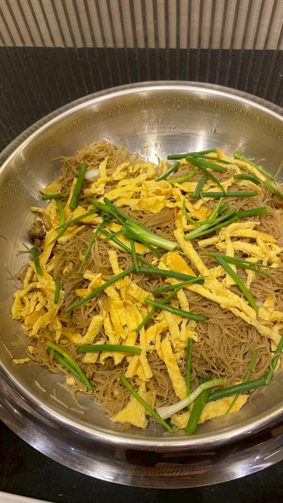 Restaurant/places to eat in The Room Boutique Hotel