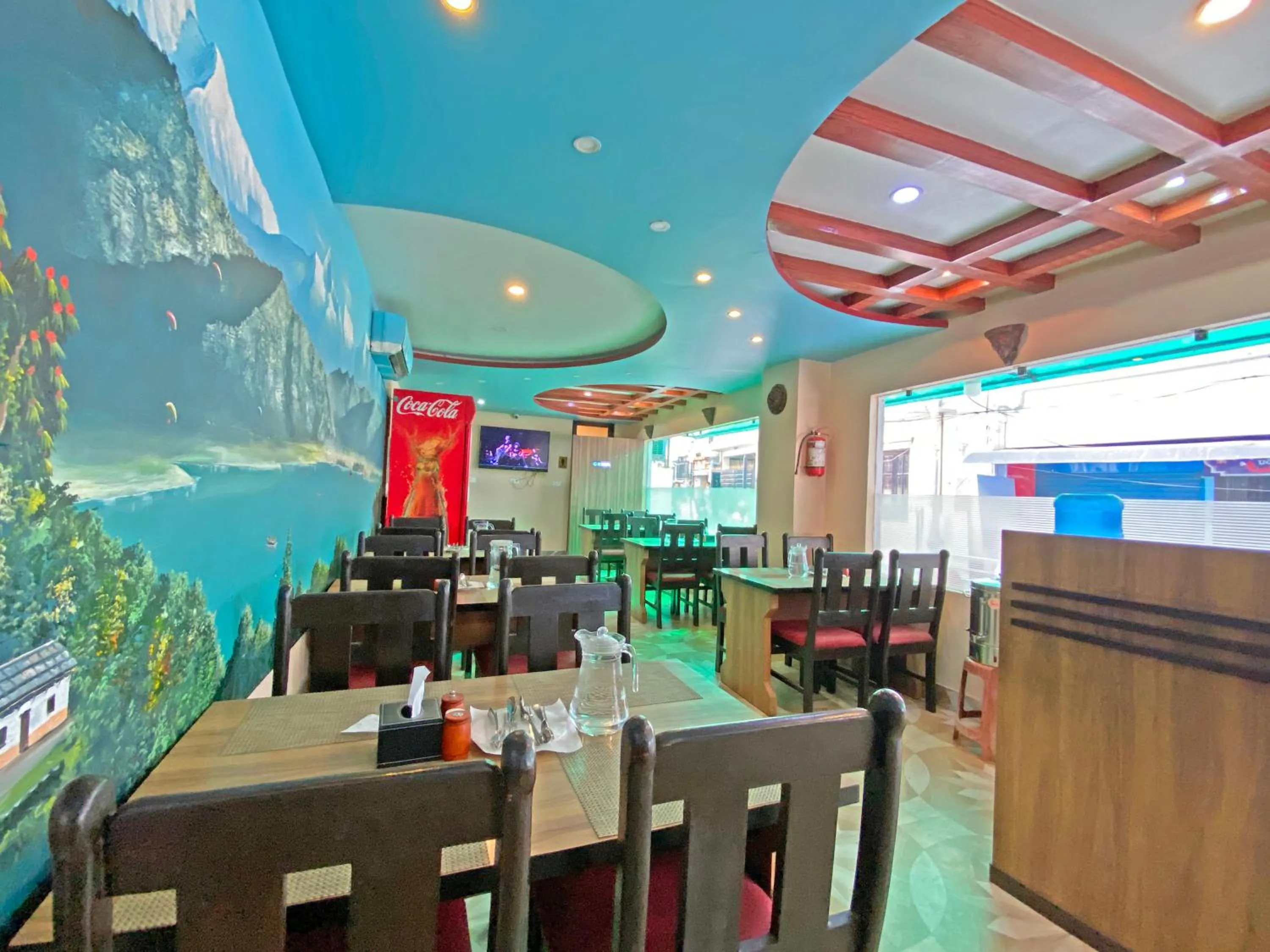 Restaurant/places to eat in Hotel Readers Inn Pvt.Ltd