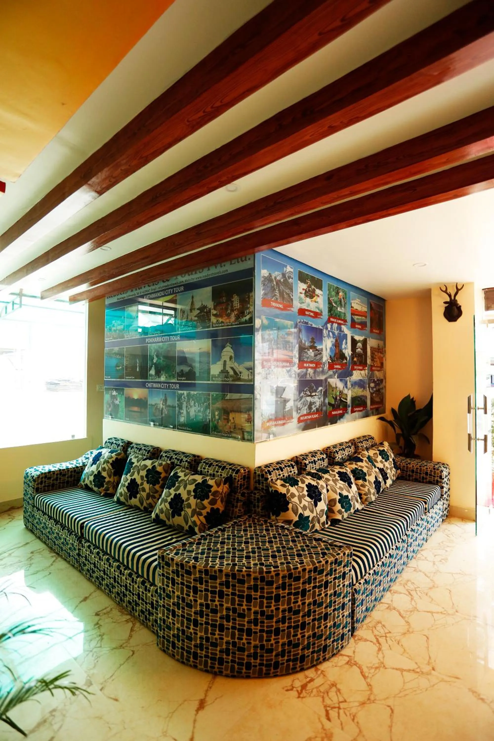 Living room in Hotel Readers Inn Pvt.Ltd