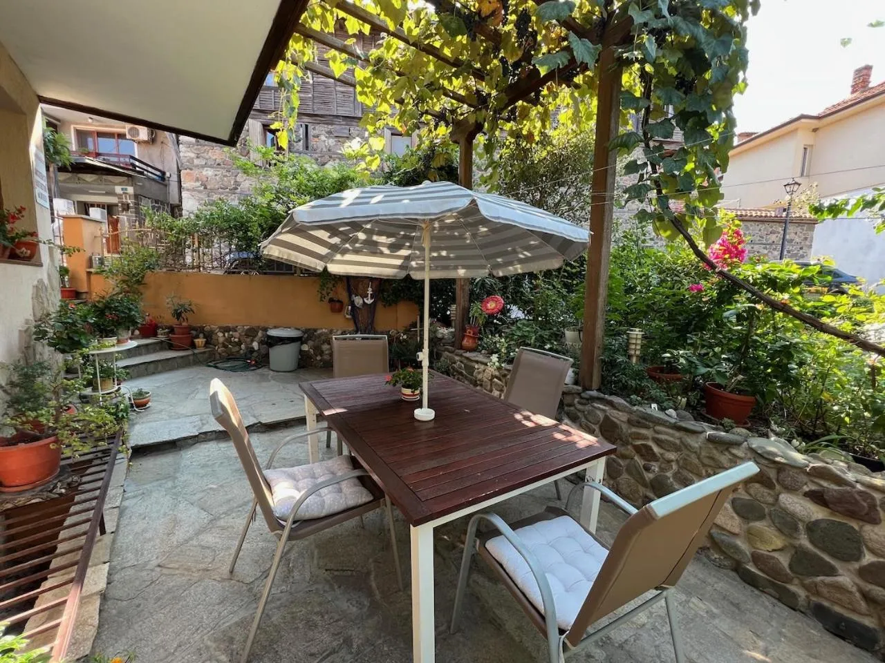 Garden view in Family Hotel Emilia