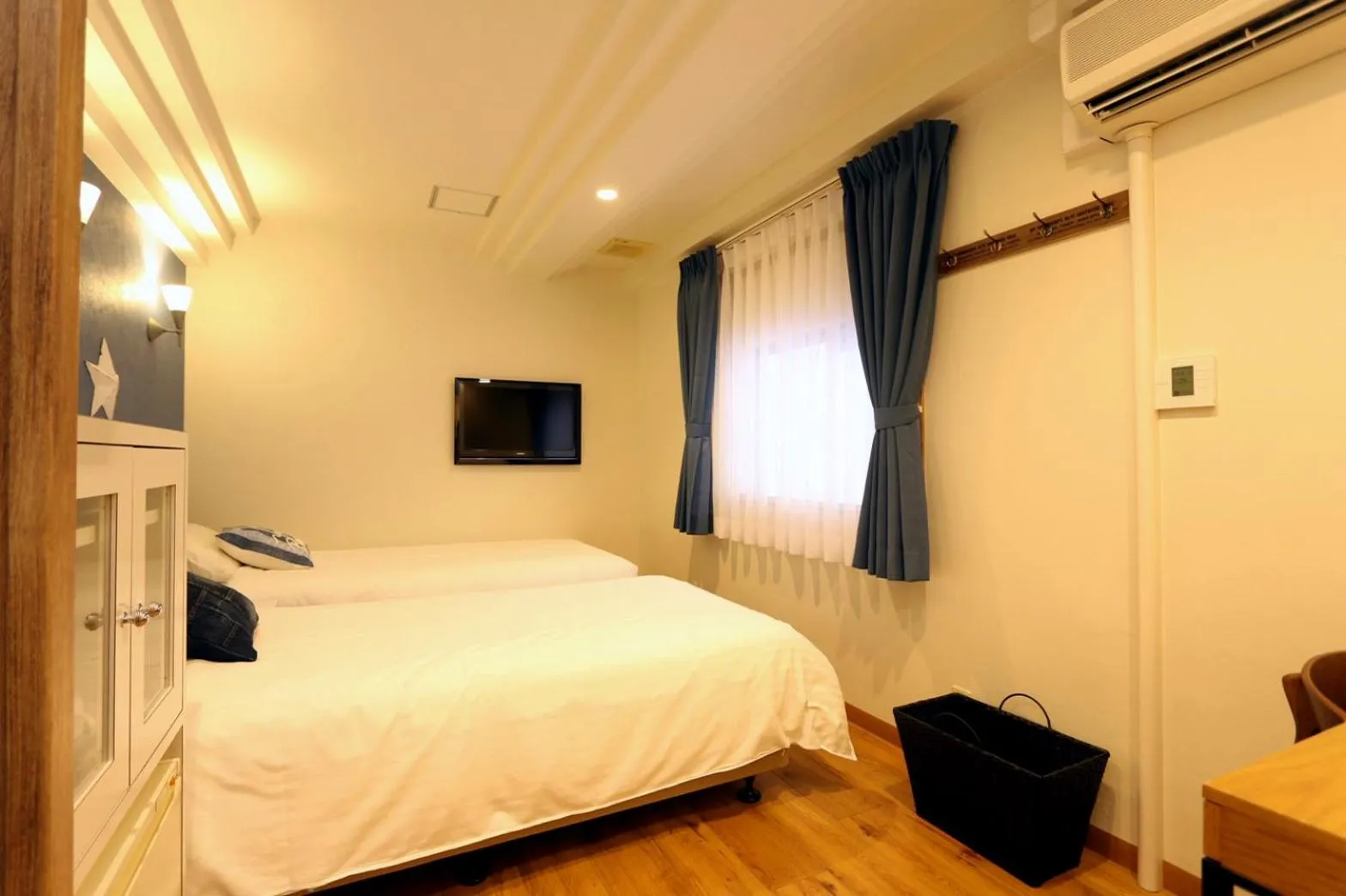 Bed in Hotel 3 O'Clock Tennoji