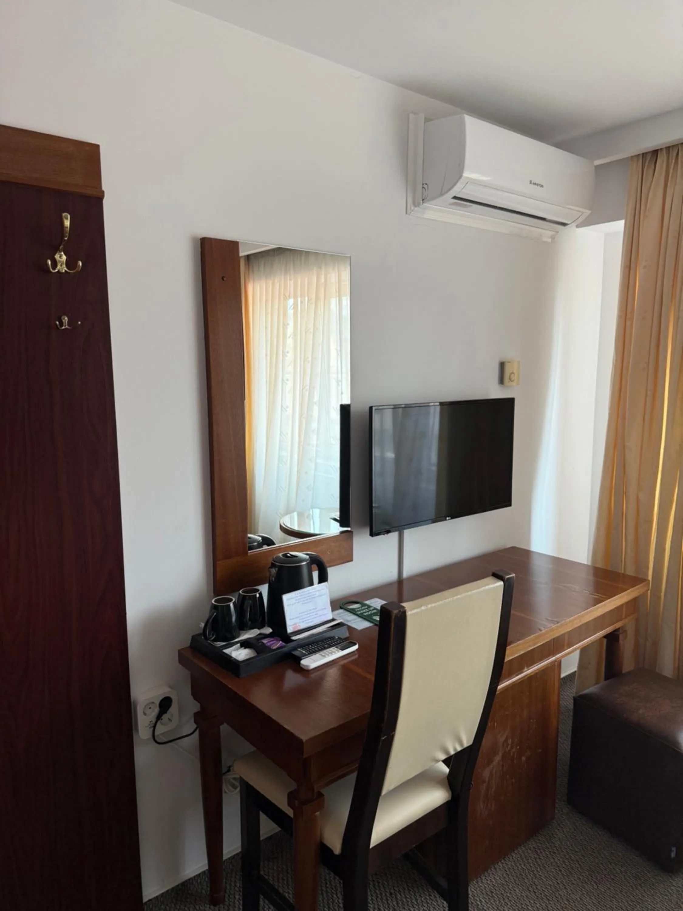 Coffee/tea facilities in Hotel Bliss