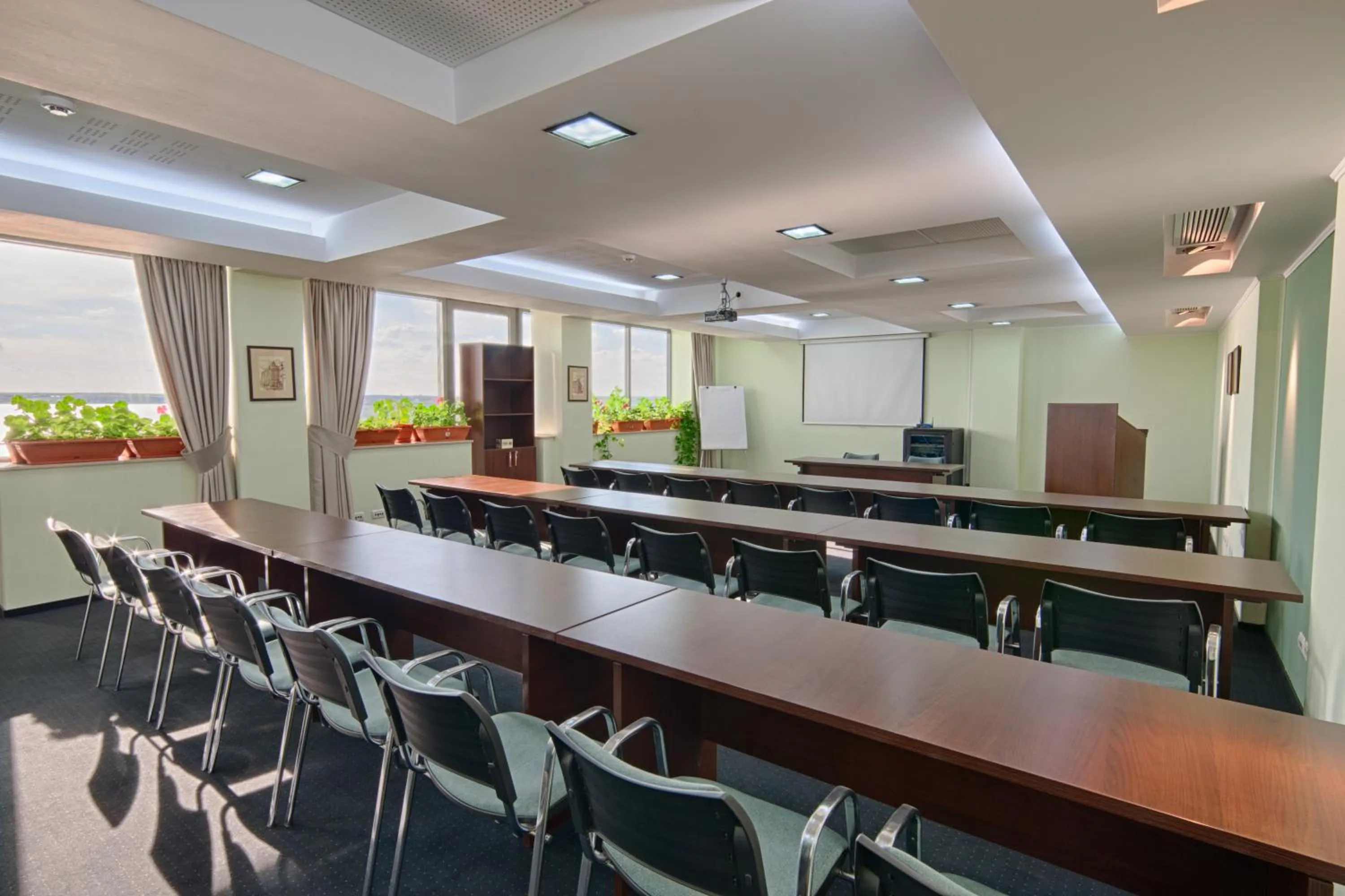 Business facilities in Splendid Conference & Spa Hotel – Adults Only