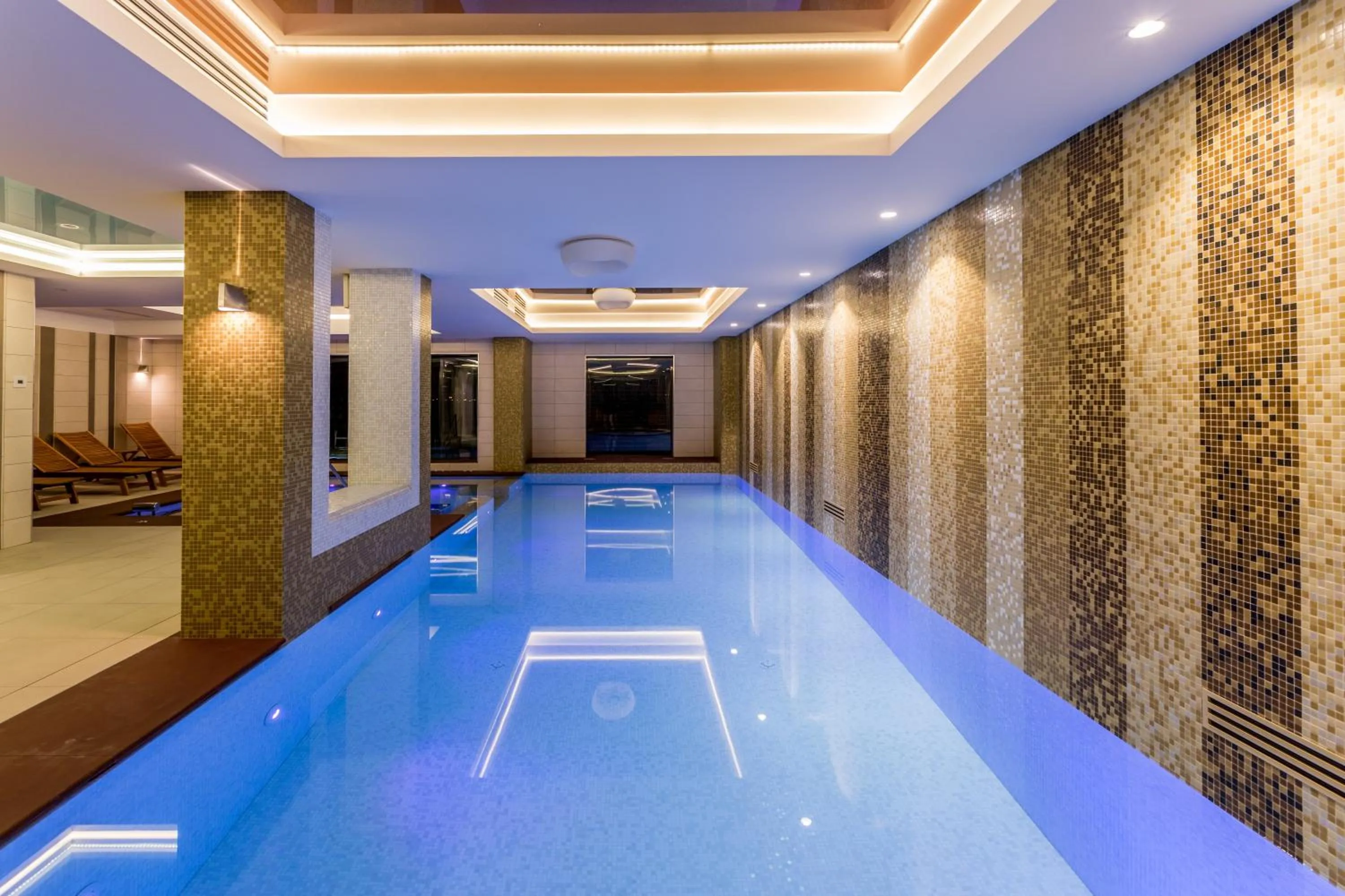 Hot Tub in Splendid Conference & Spa Hotel – Adults Only