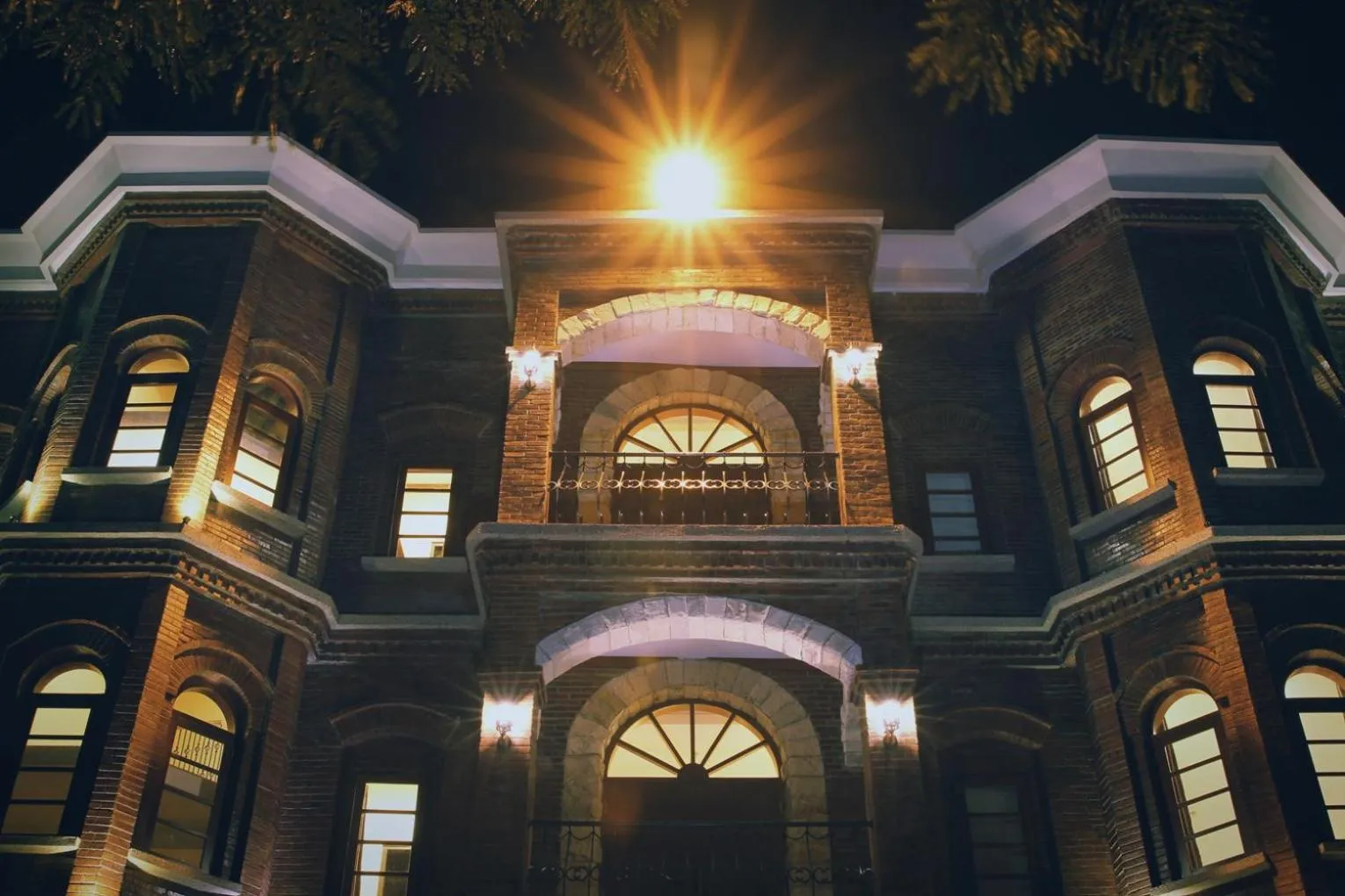 Facade/entrance in Jacatra Homestay