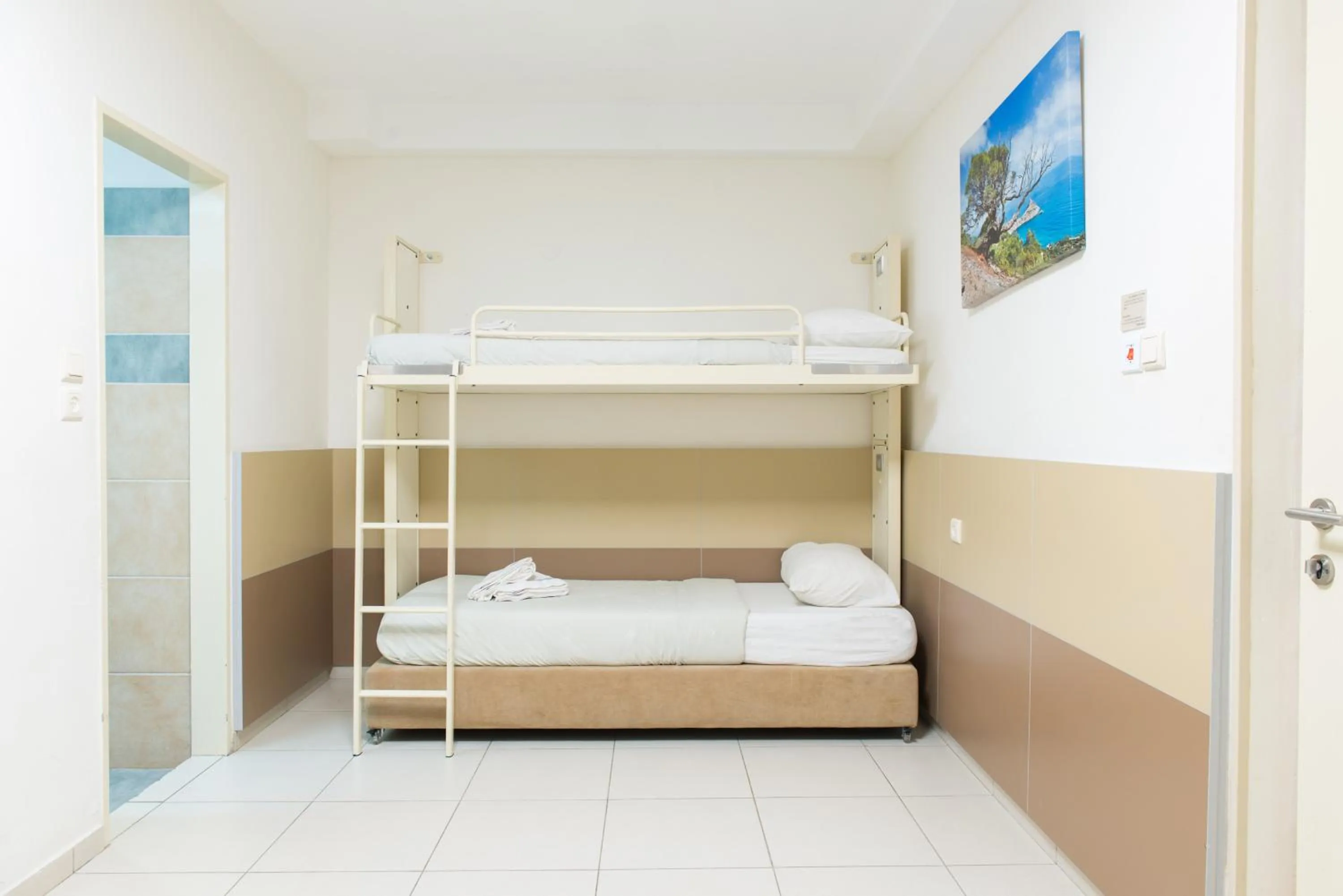 Photo of the whole room, Bed in HI - Ein Gedi Hostel