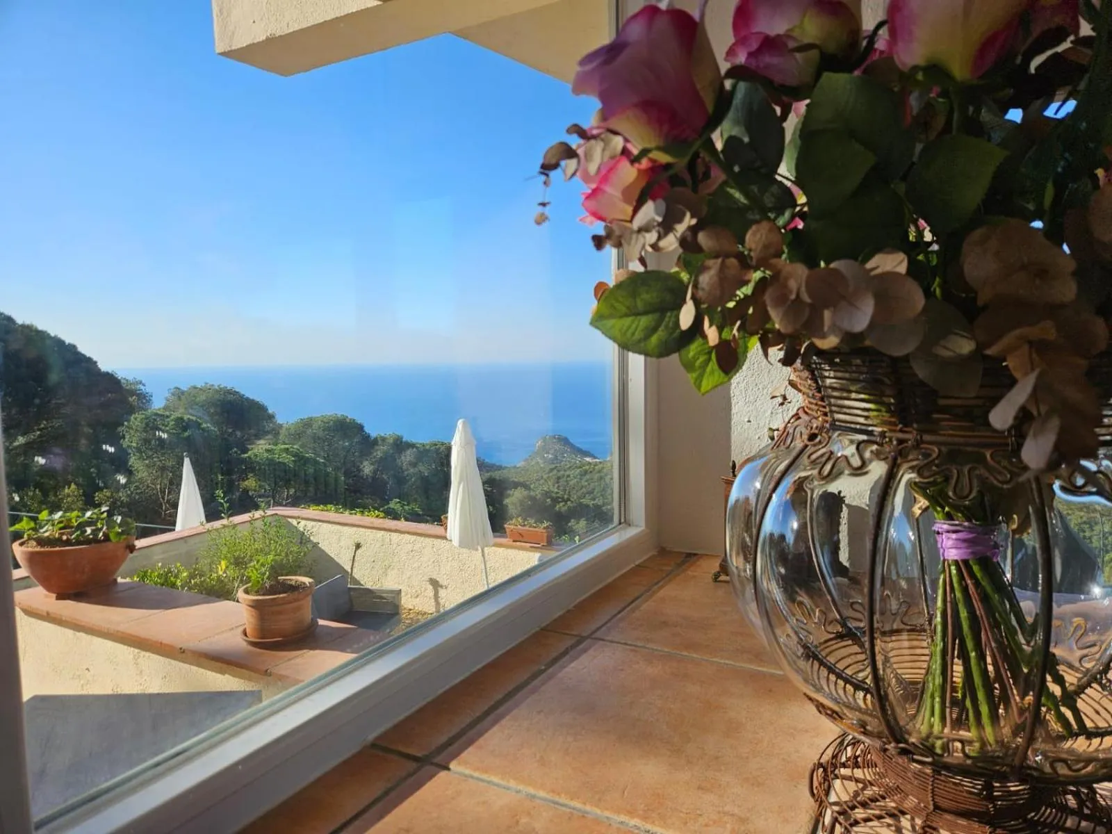 Spring in La Roqueta Hotel