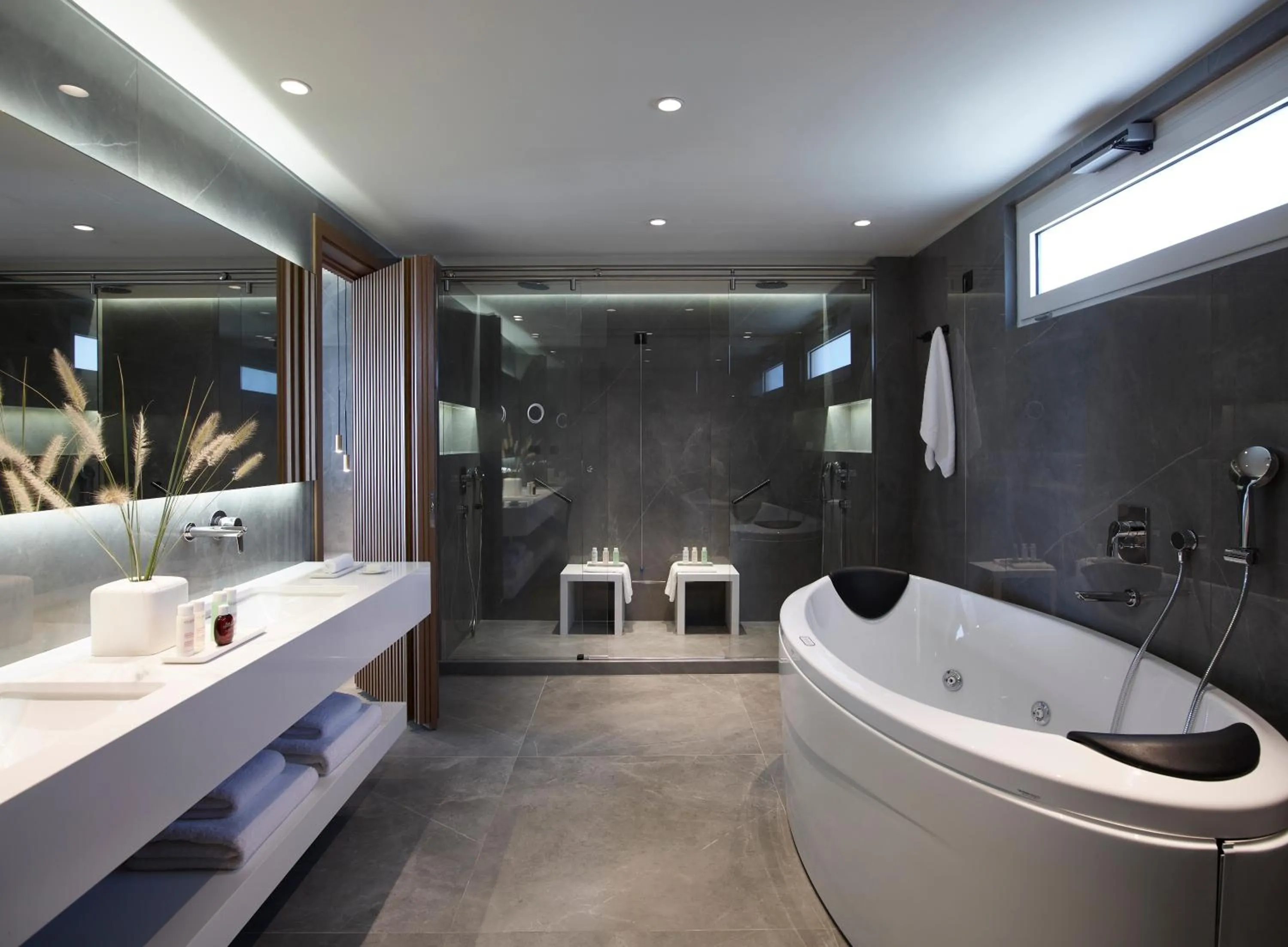 Shower in Neptune Luxury Resort