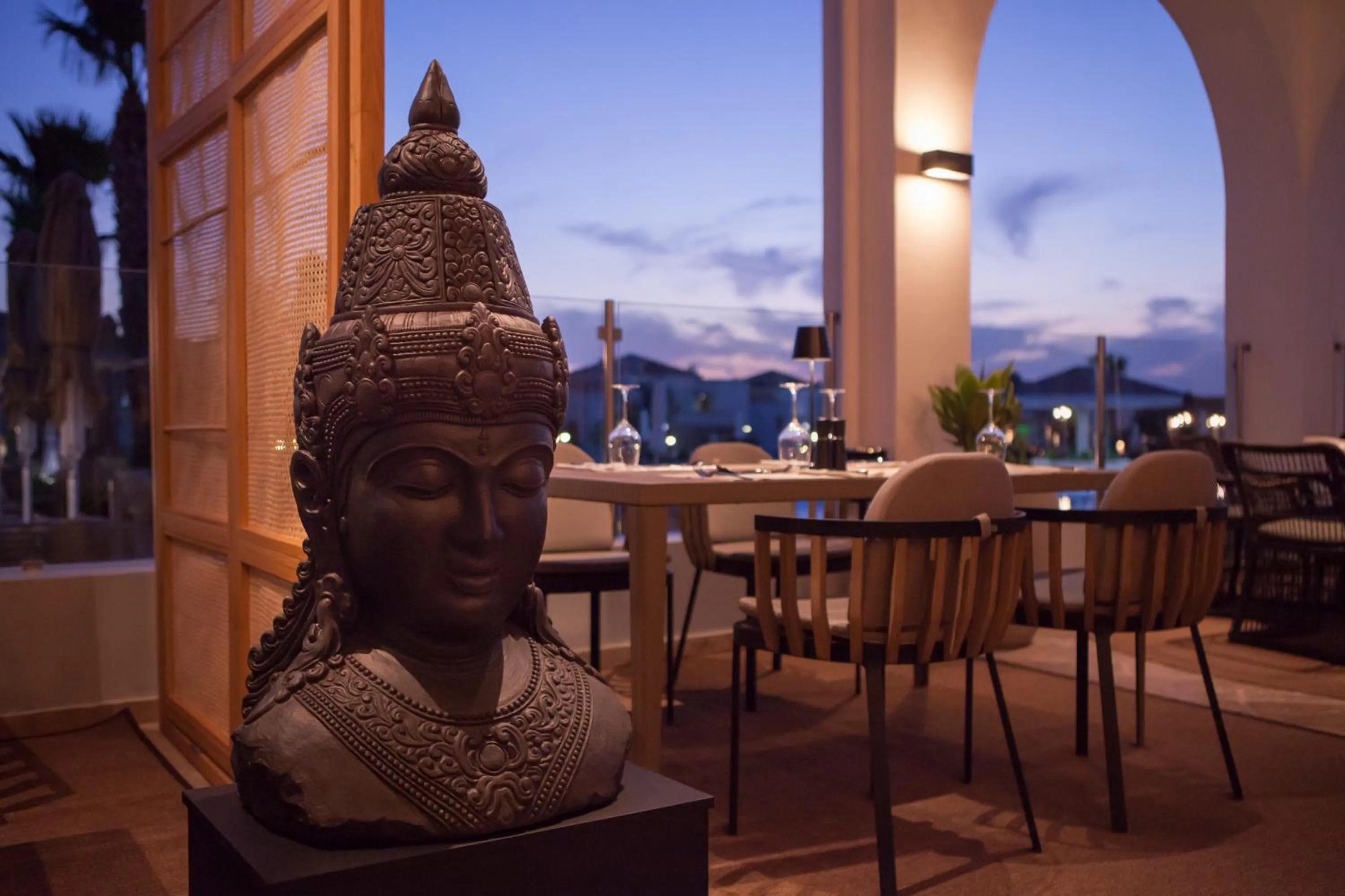 Restaurant/places to eat in Neptune Luxury Resort