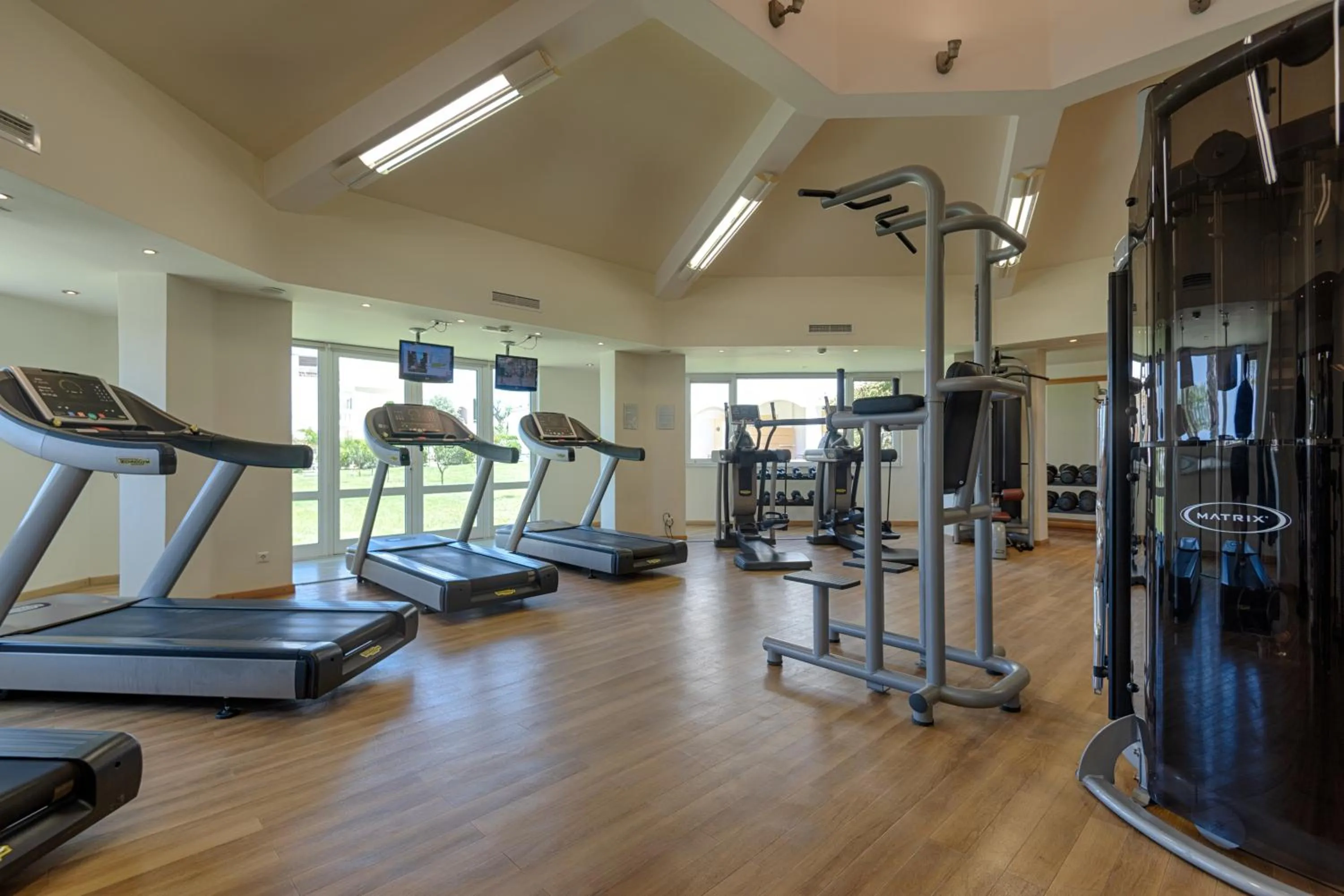Fitness centre/facilities in Neptune Luxury Resort
