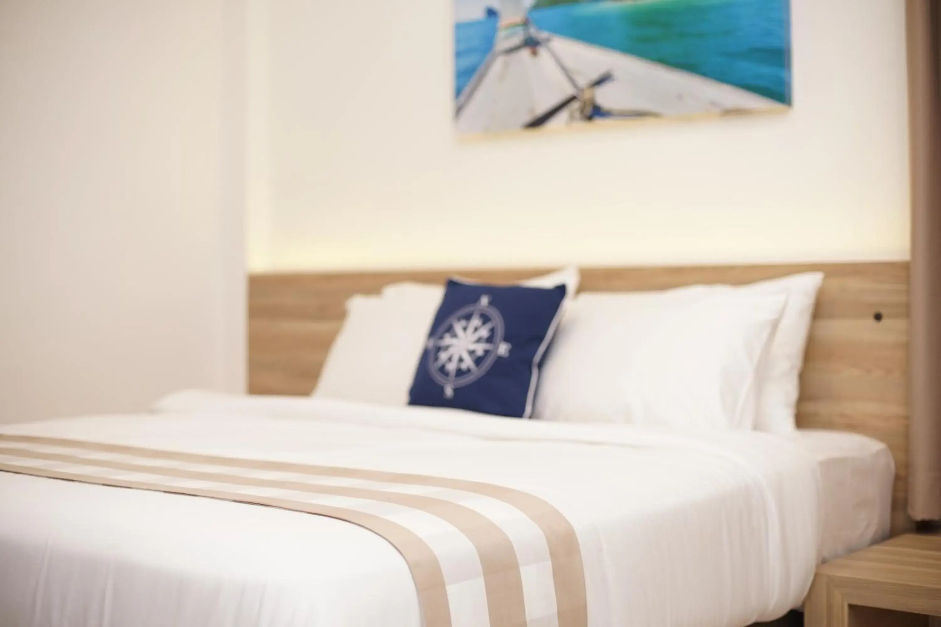 Deluxe King Room with Balcony in Aquavana Haad Rin Resort Deluxe King Room with Balcony in Aquavana Haad Rin Resort