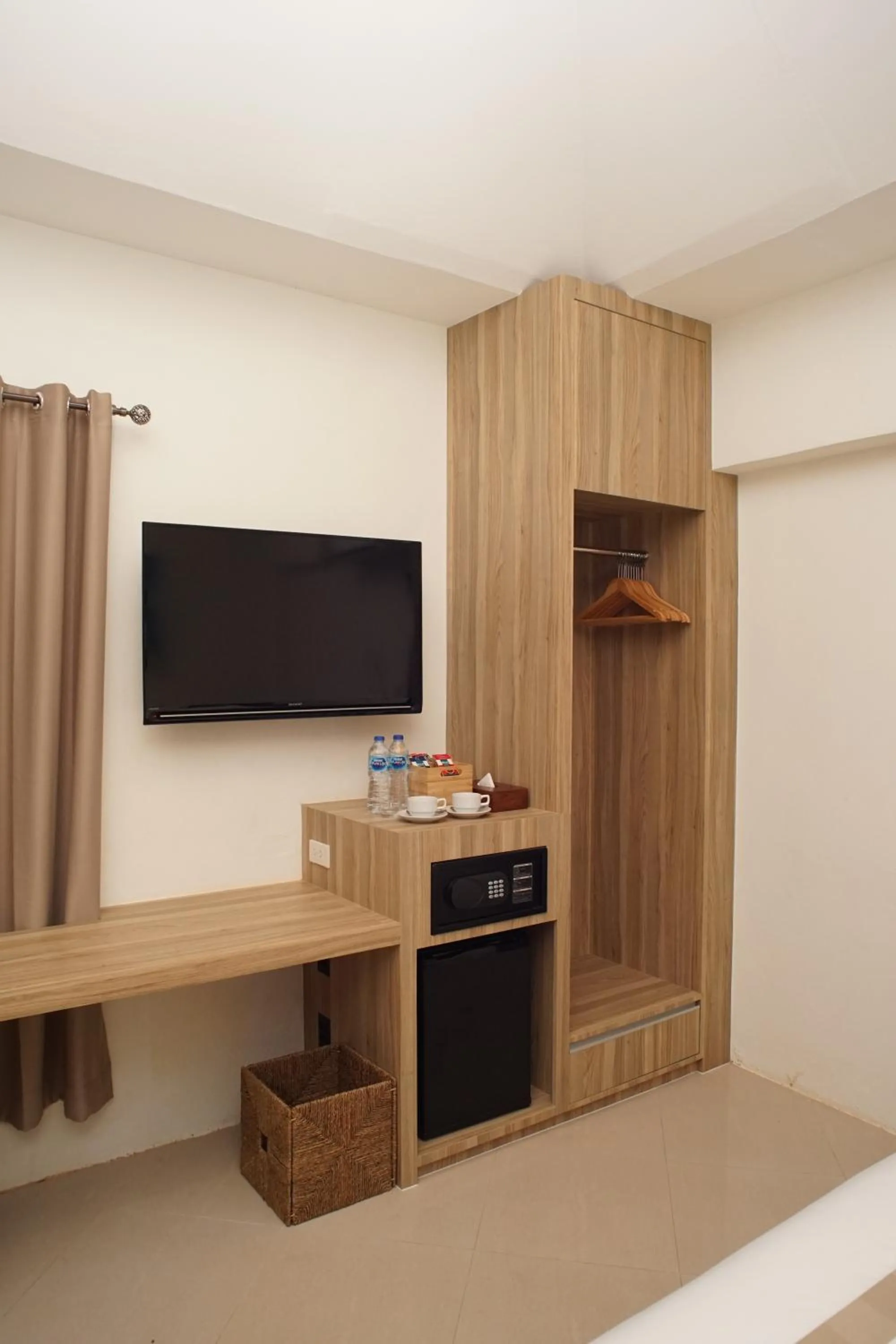 Aquavana Haad Rin Resort