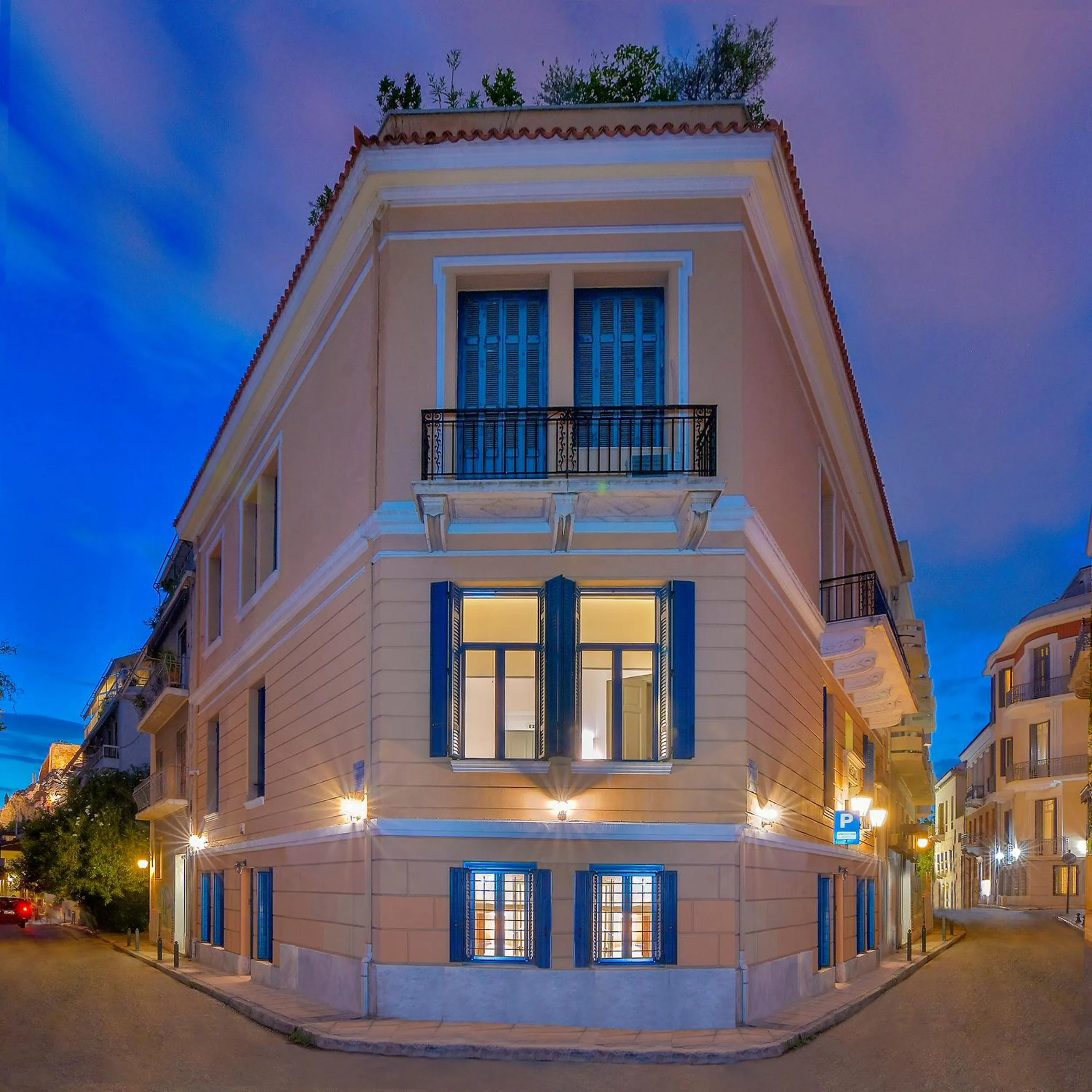 Property building in Art Pantheon - Suites & Apartments