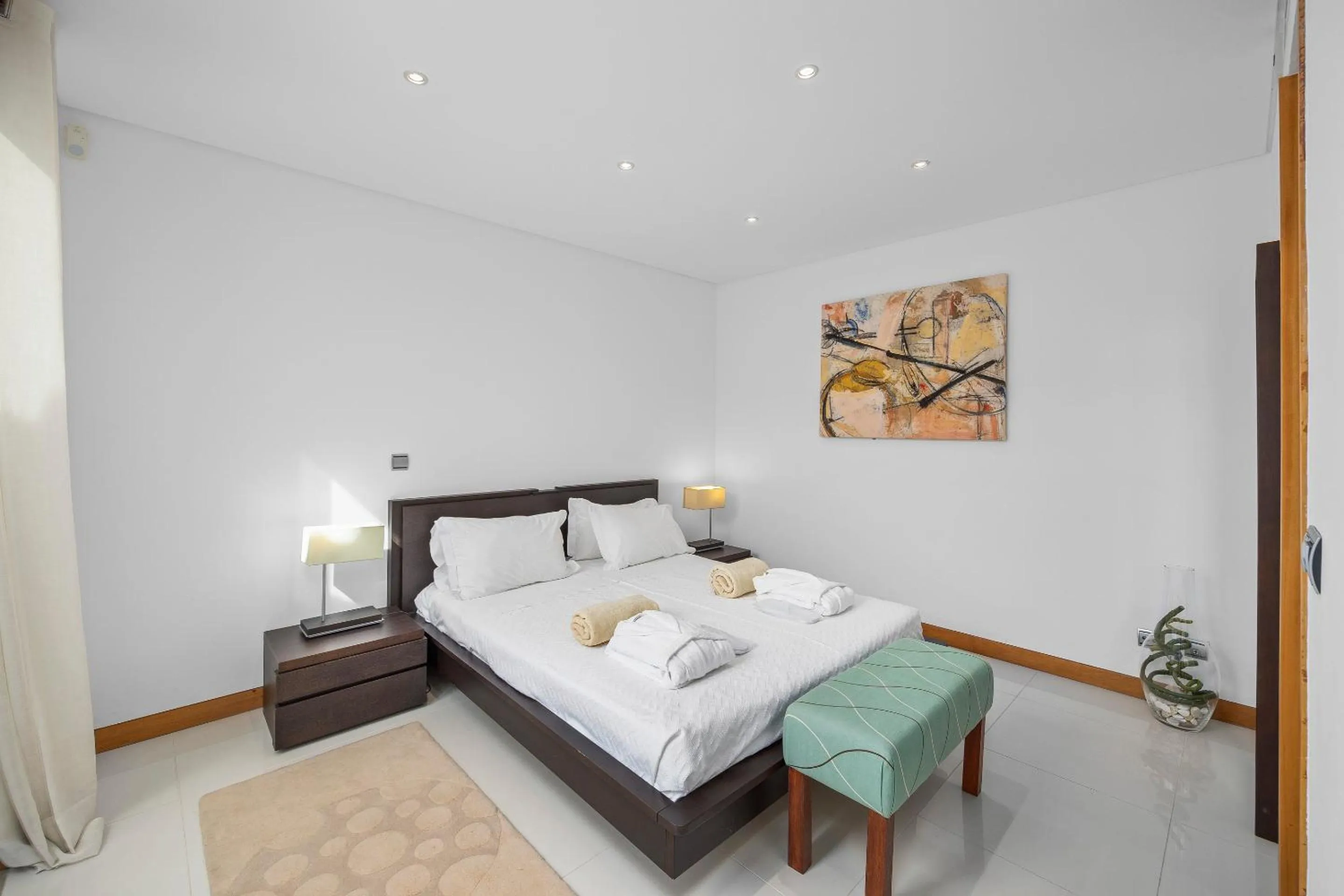 Bed in Vale Do Lobo Resort